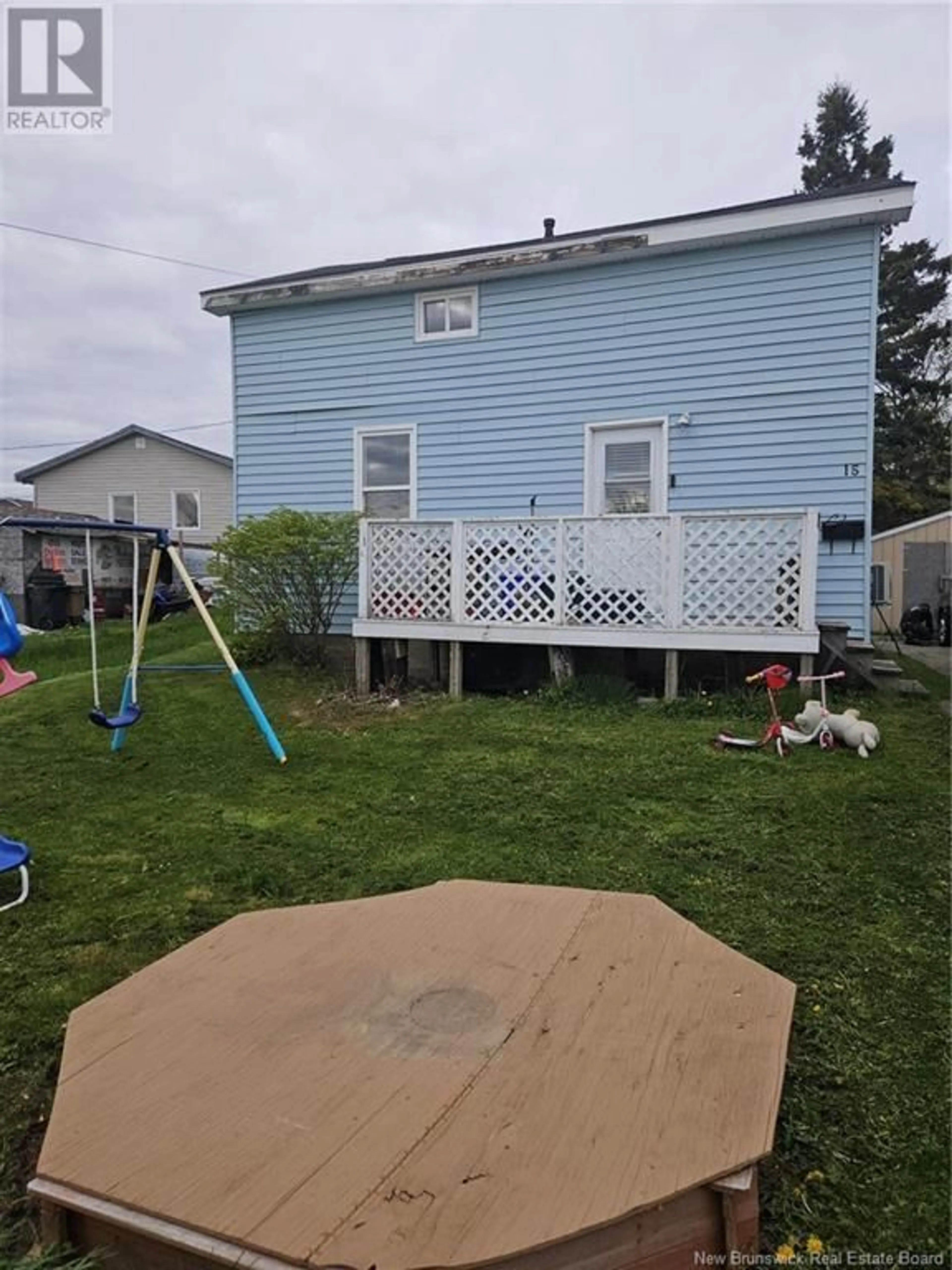 Home with vinyl exterior material, building for 15 HOCKEY STREET, Saint John New Brunswick E2J2M3