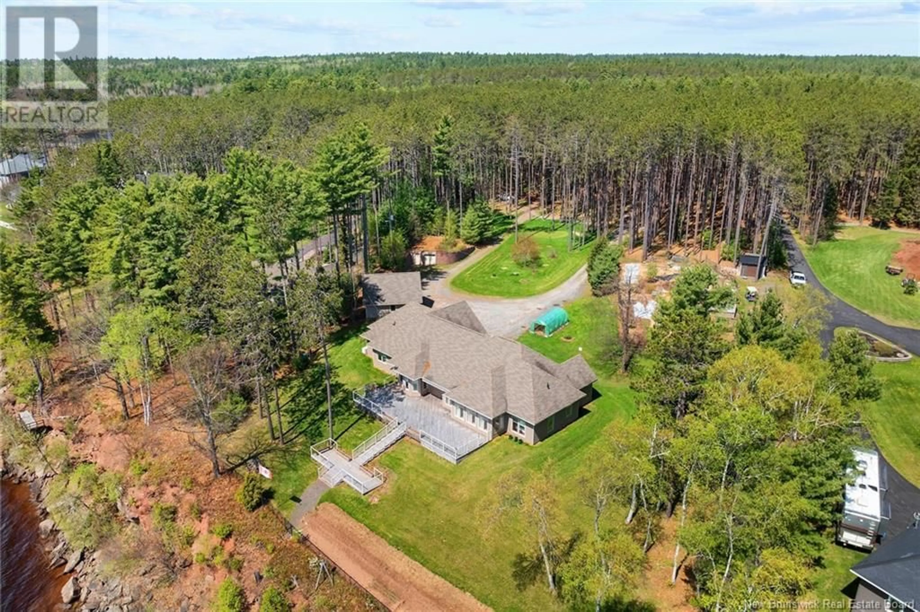 A pic from outside/outdoor area/front of a property/back of a property/a pic from drone, forest/trees view for 2990 ROUTE 690, Sypher Cove New Brunswick E4B0A9