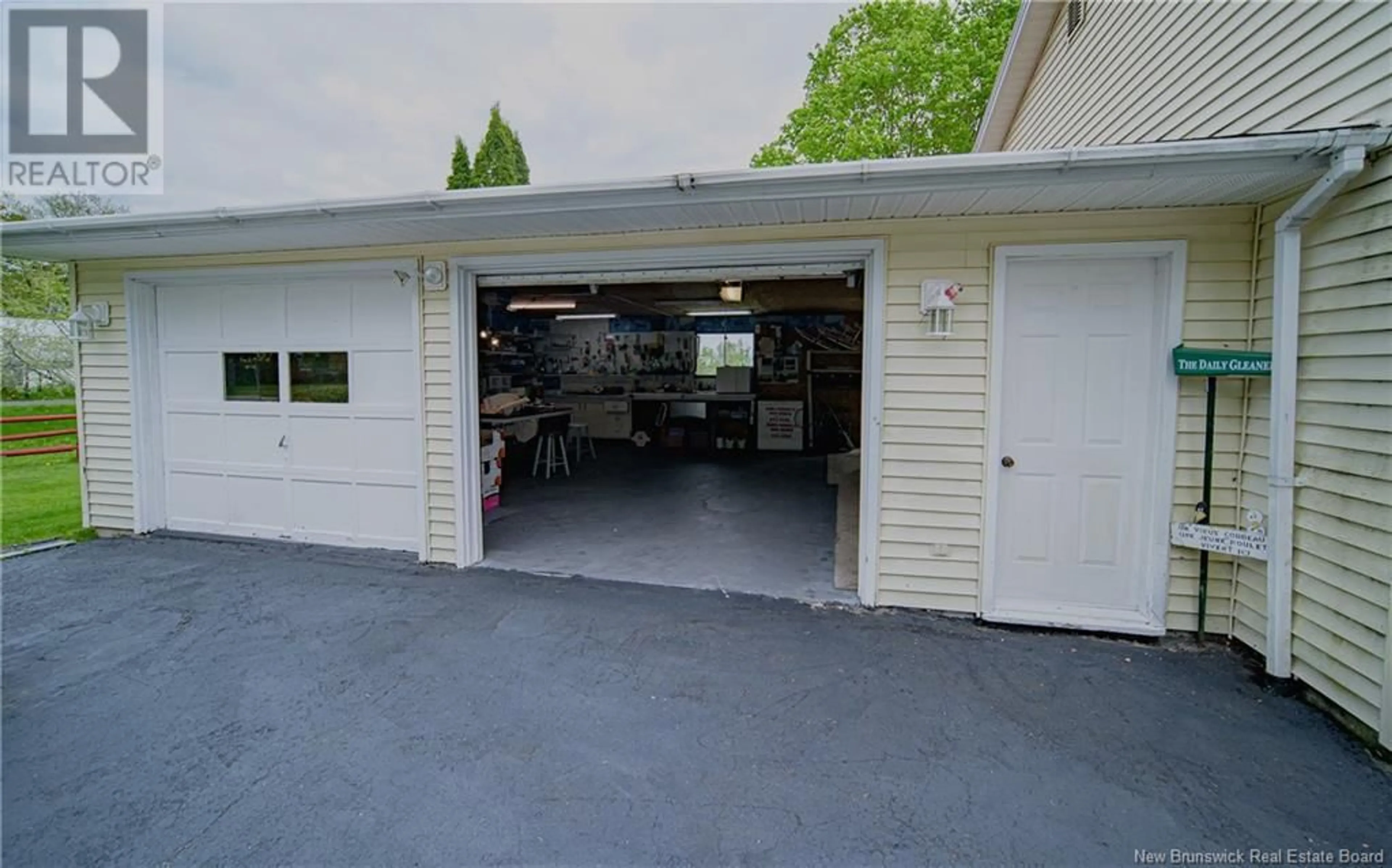 Indoor garage for 168 MCGREGOR STREET, Fredericton New Brunswick E3G7V5