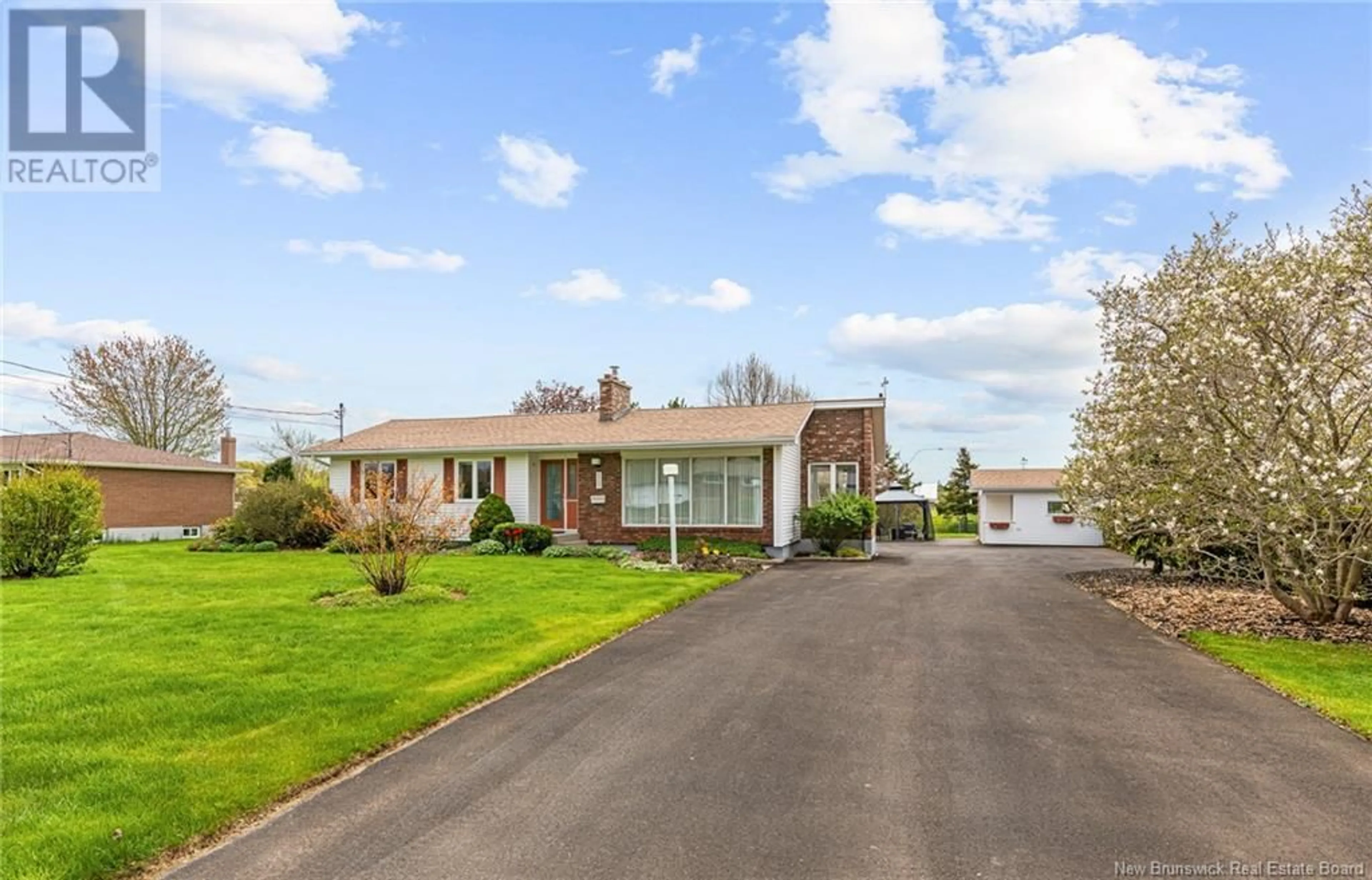Unknown for 2127 AMIRAULT, Dieppe New Brunswick E1A7K3