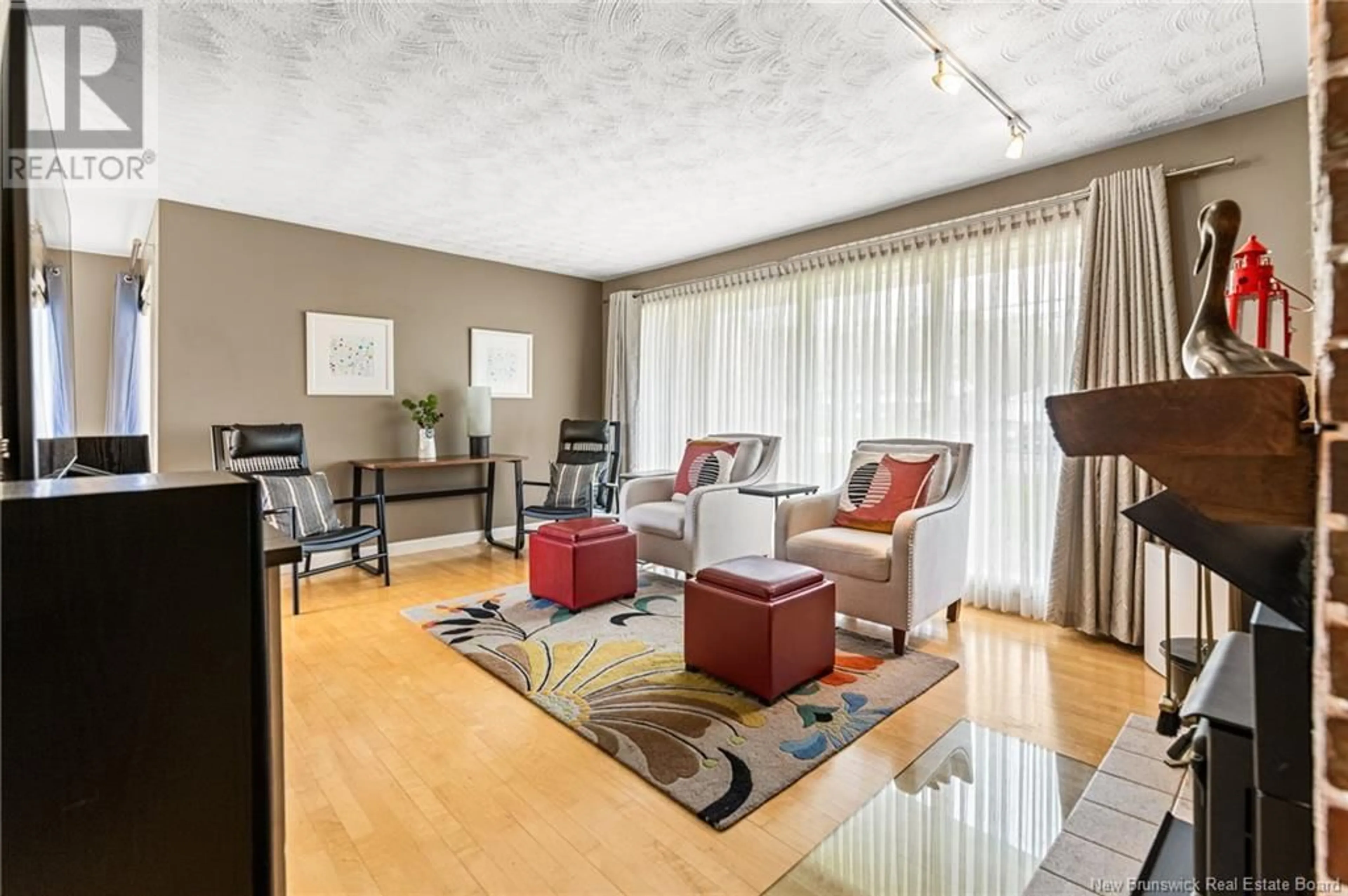 Living room with furniture, unknown for 2127 AMIRAULT, Dieppe New Brunswick E1A7K3
