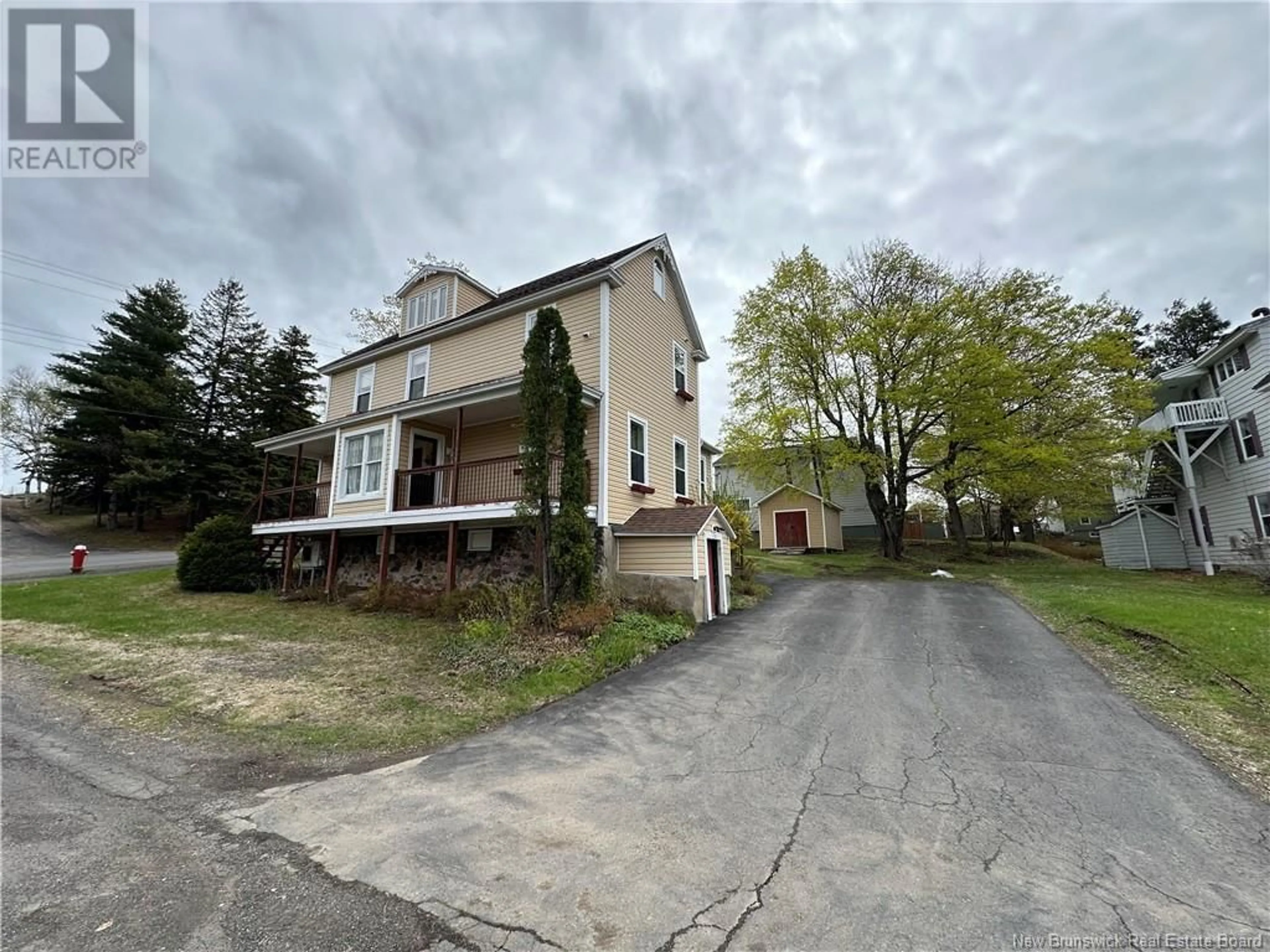 A pic from outside/outdoor area/front of a property/back of a property/a pic from drone, street for 25 CENTRAL STREET, Campbellton New Brunswick E3N2A3