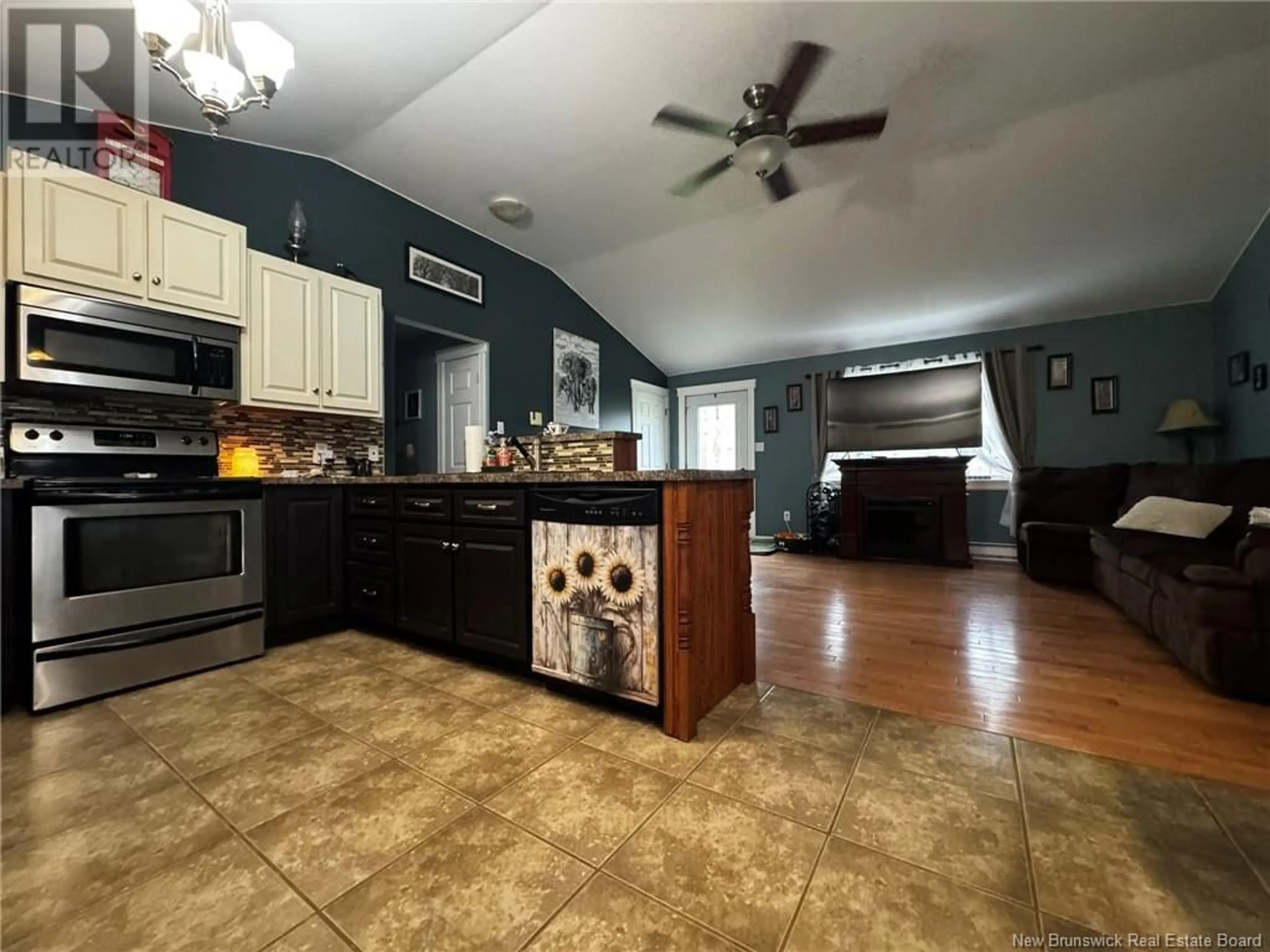 Open concept kitchen, ceramic/tile floor for 168 MCCOSH CRESCENT, Miramichi New Brunswick E1V5W8