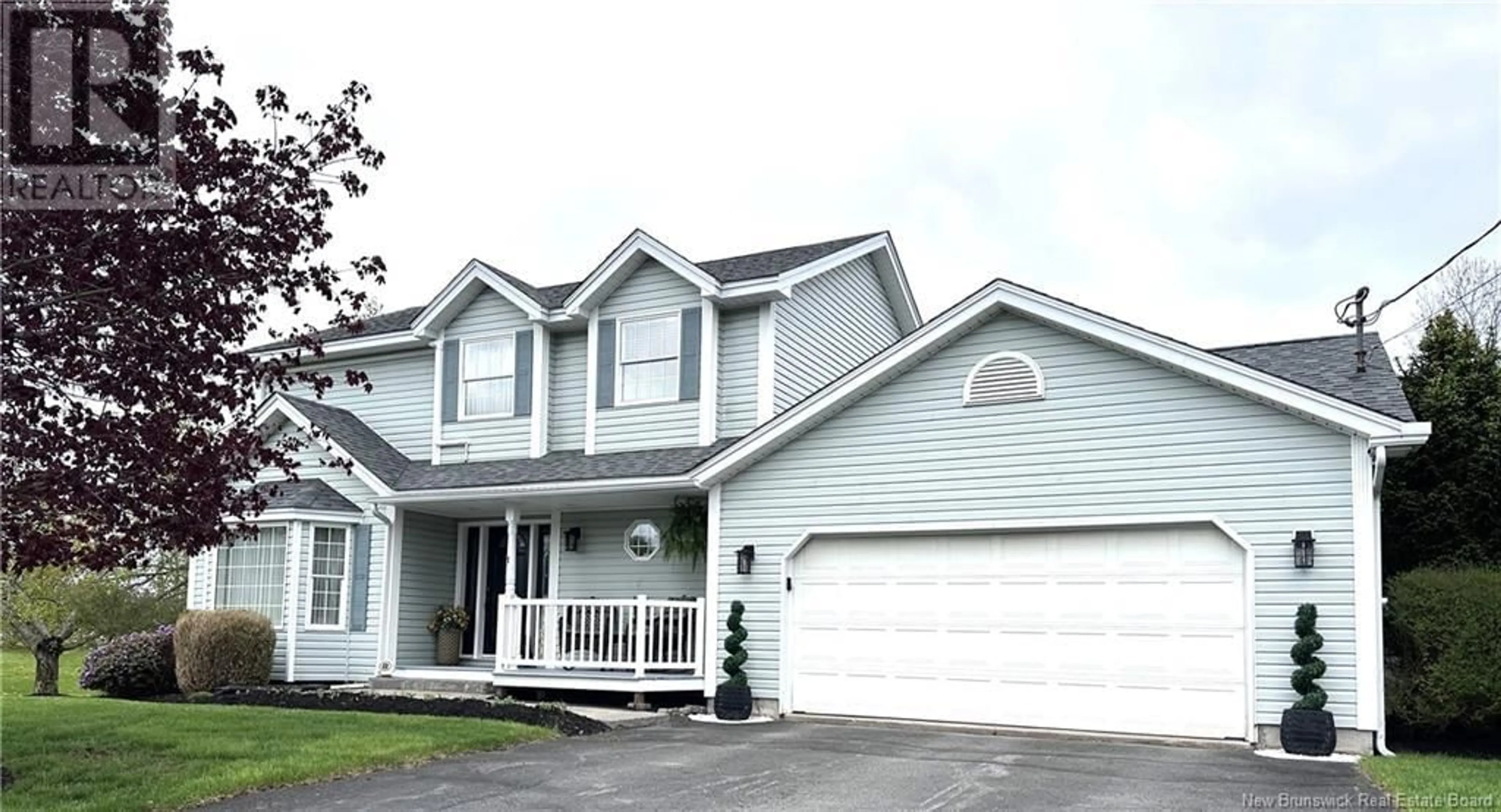 Home with vinyl exterior material, street for 1 CONCORDE CRESCENT, Quispamsis New Brunswick E2E5B4