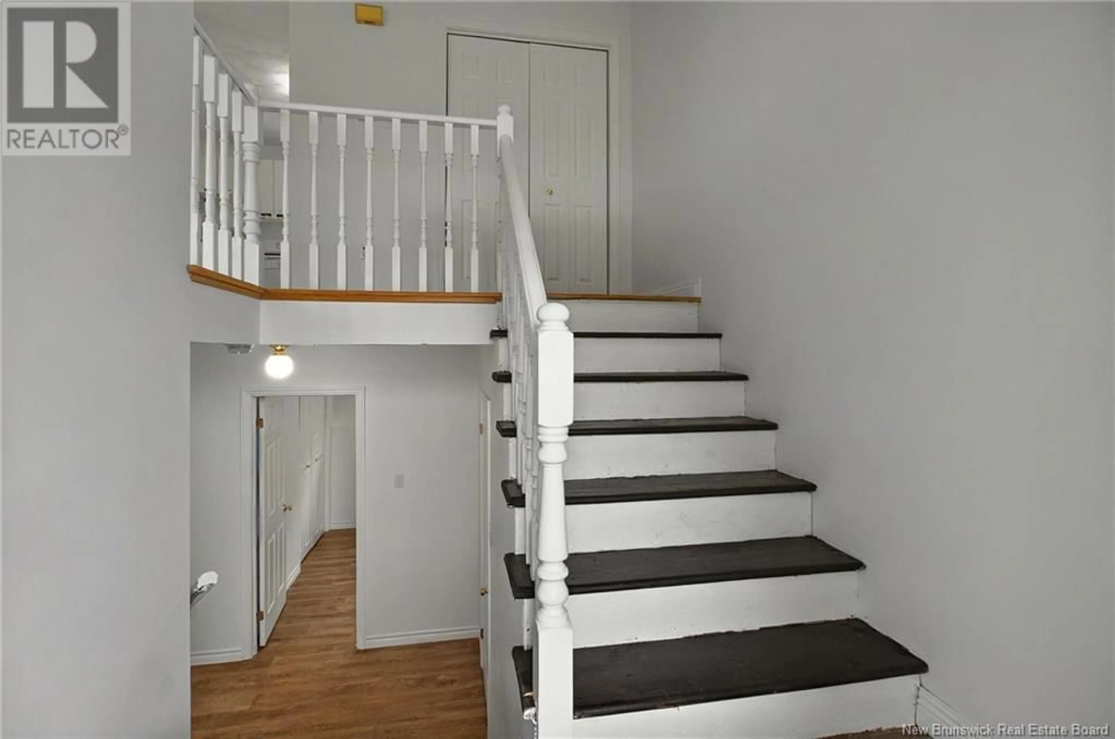 Stairs for 25 THADDEE STREET, Dieppe New Brunswick E1A6V4