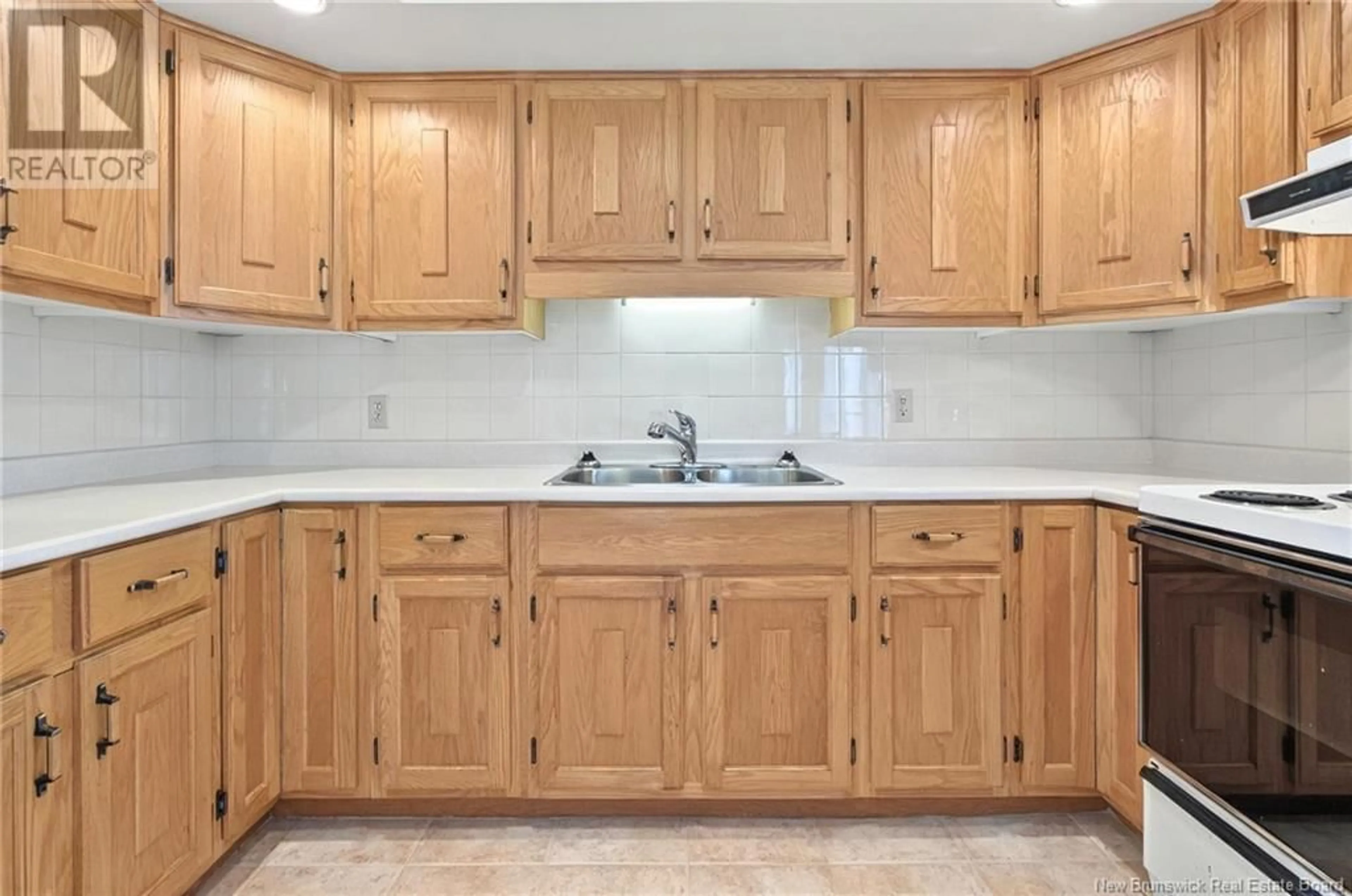 Standard kitchen, unknown for 101 BROOKSIDE DRIVE, Moncton New Brunswick E1E4K4