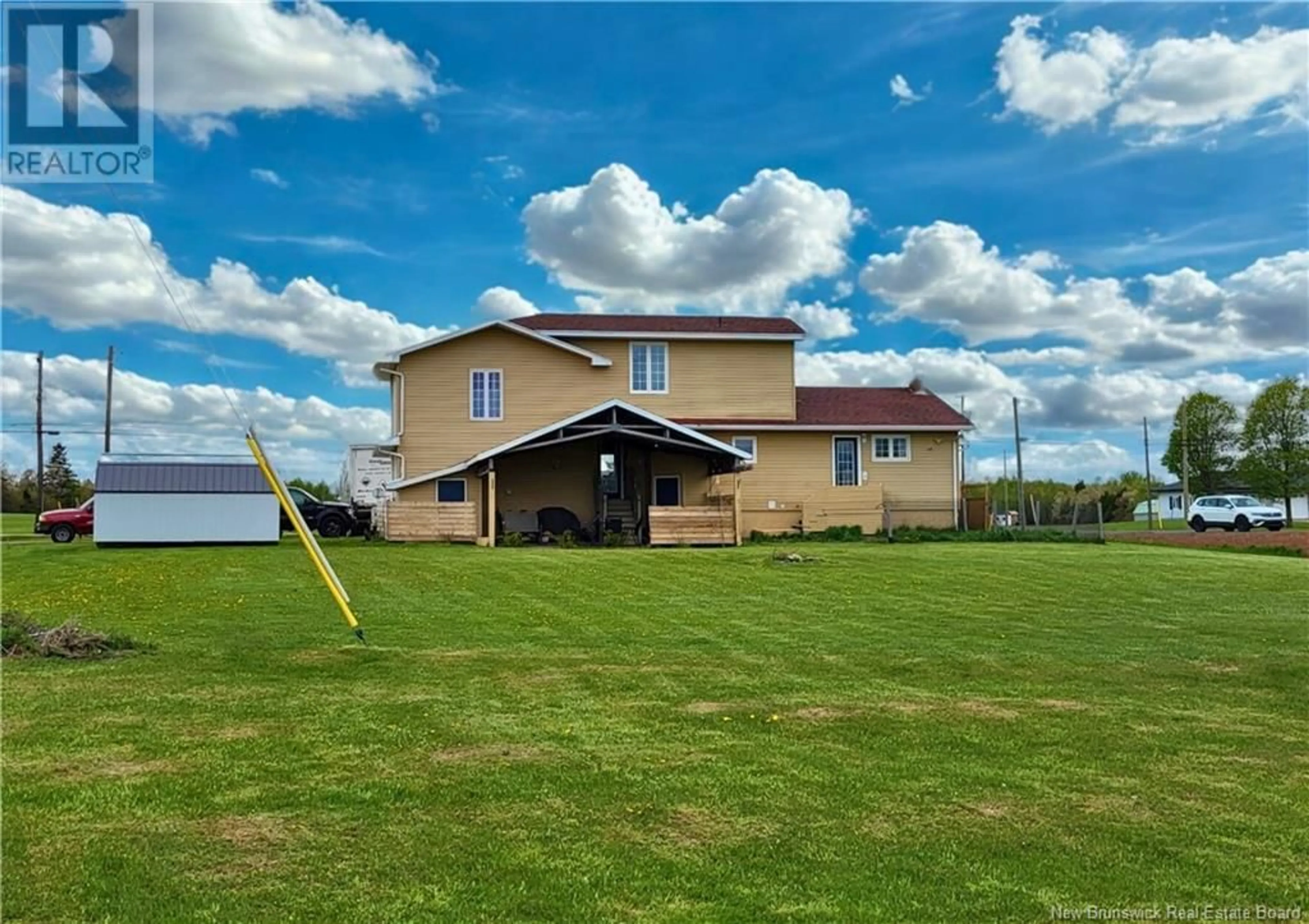 A pic from outside/outdoor area/front of a property/back of a property/a pic from drone, building for 1988 ROUTE 950, Petit-Cap New Brunswick E4N2J4