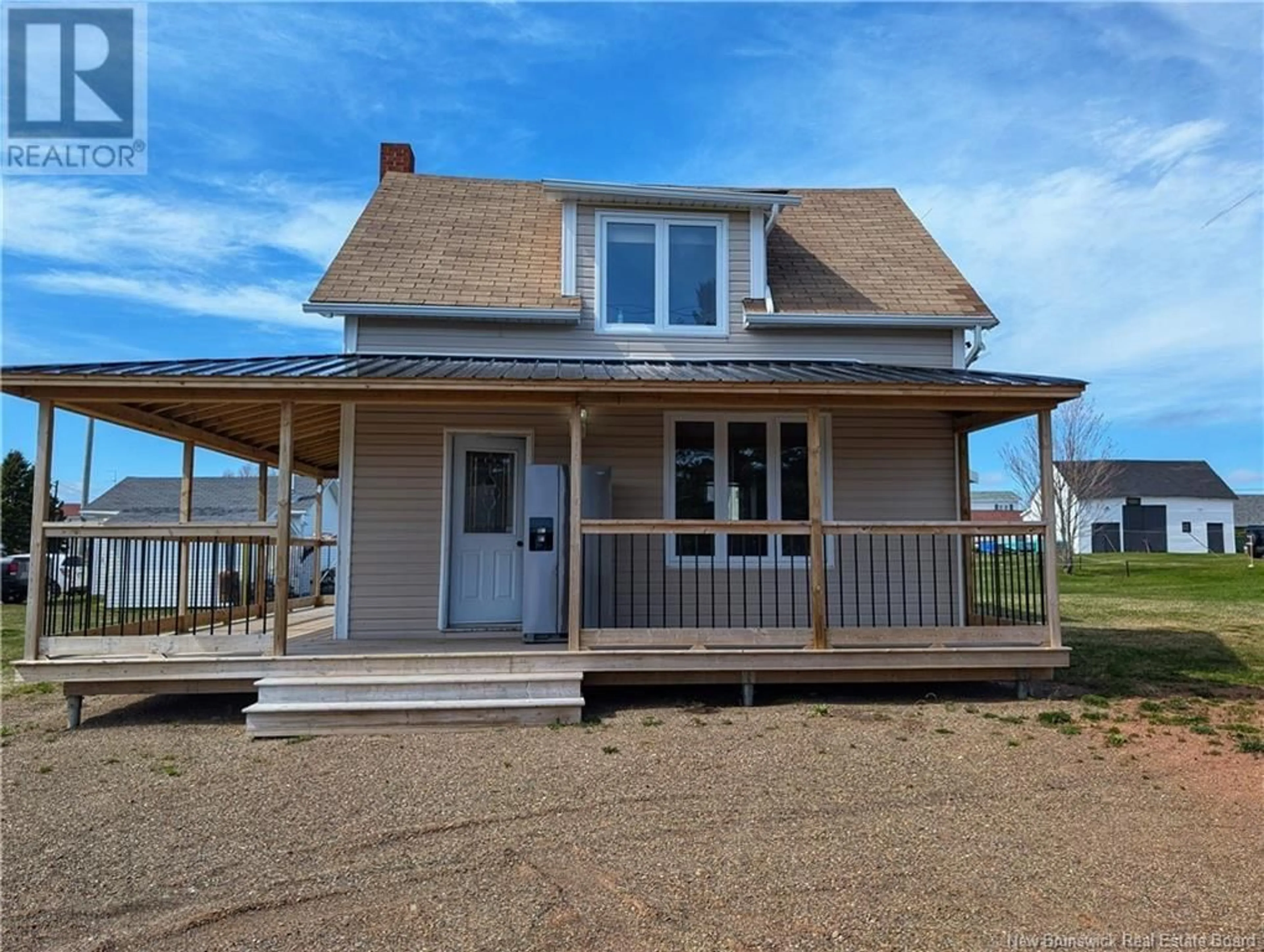 Home with vinyl exterior material, unknown for 1484 RUE PRINCIPALE, Le Goulet New Brunswick E8S2E2