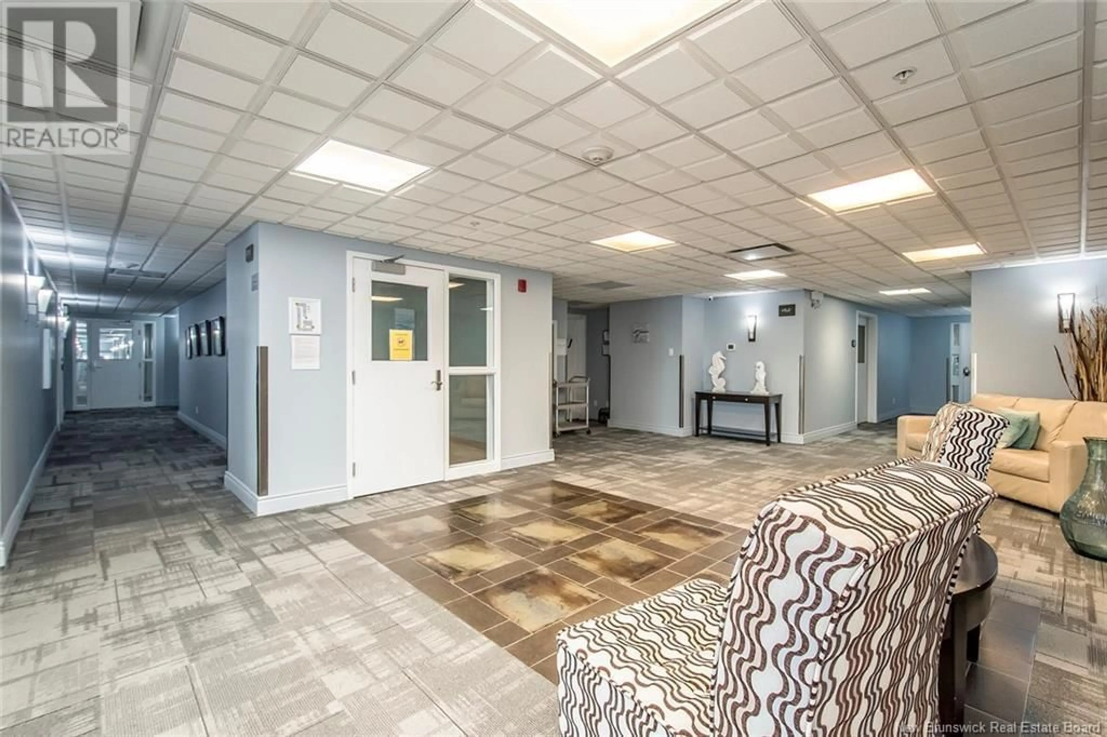 Indoor foyer for 219 - 69 CAP BIMET BOULEVARD, Grand-Barachois New Brunswick E4P6X5