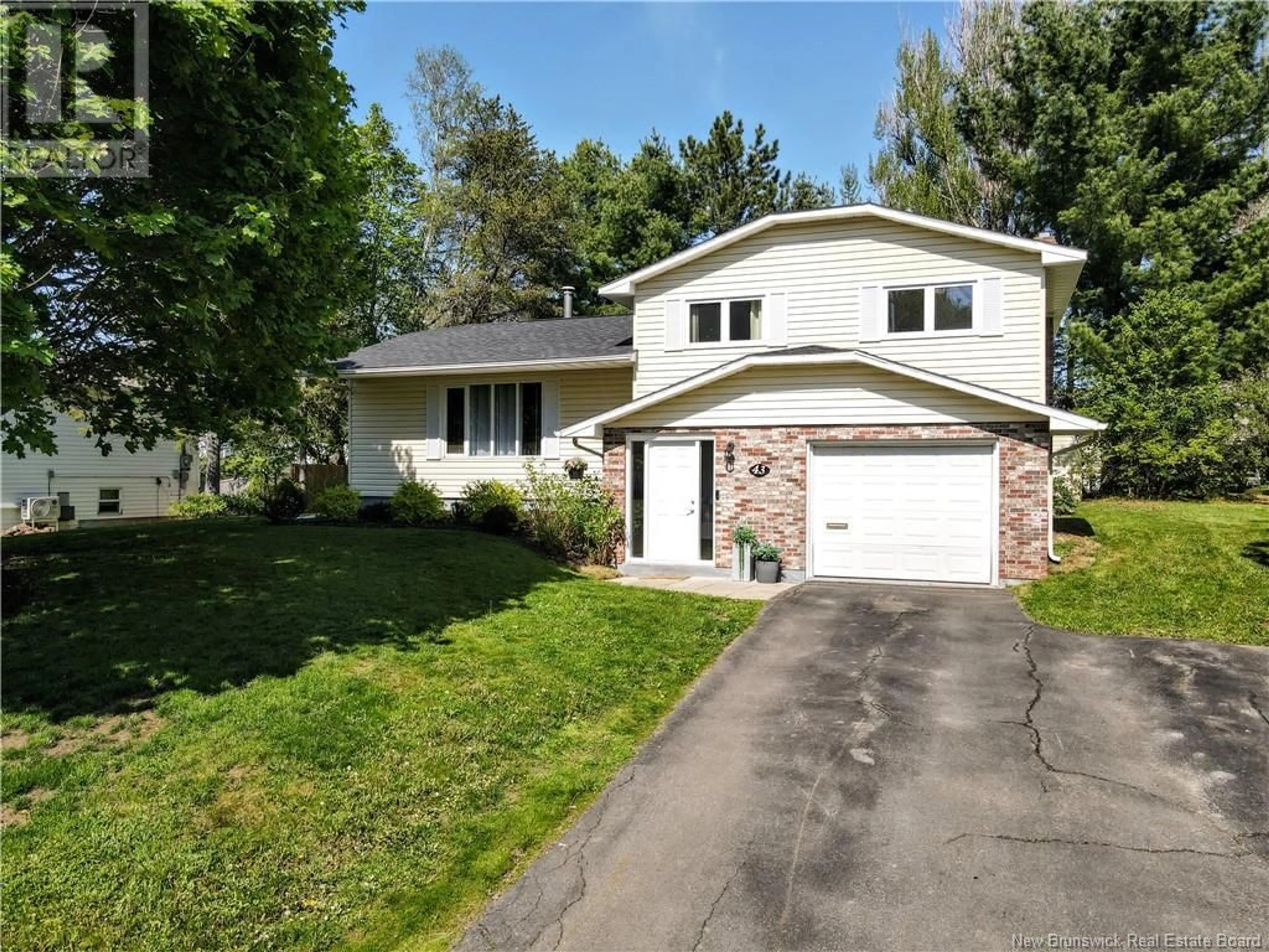 Home with vinyl exterior material, street for 43 GOLDSBORO AVENUE, Riverview New Brunswick E1B4E9