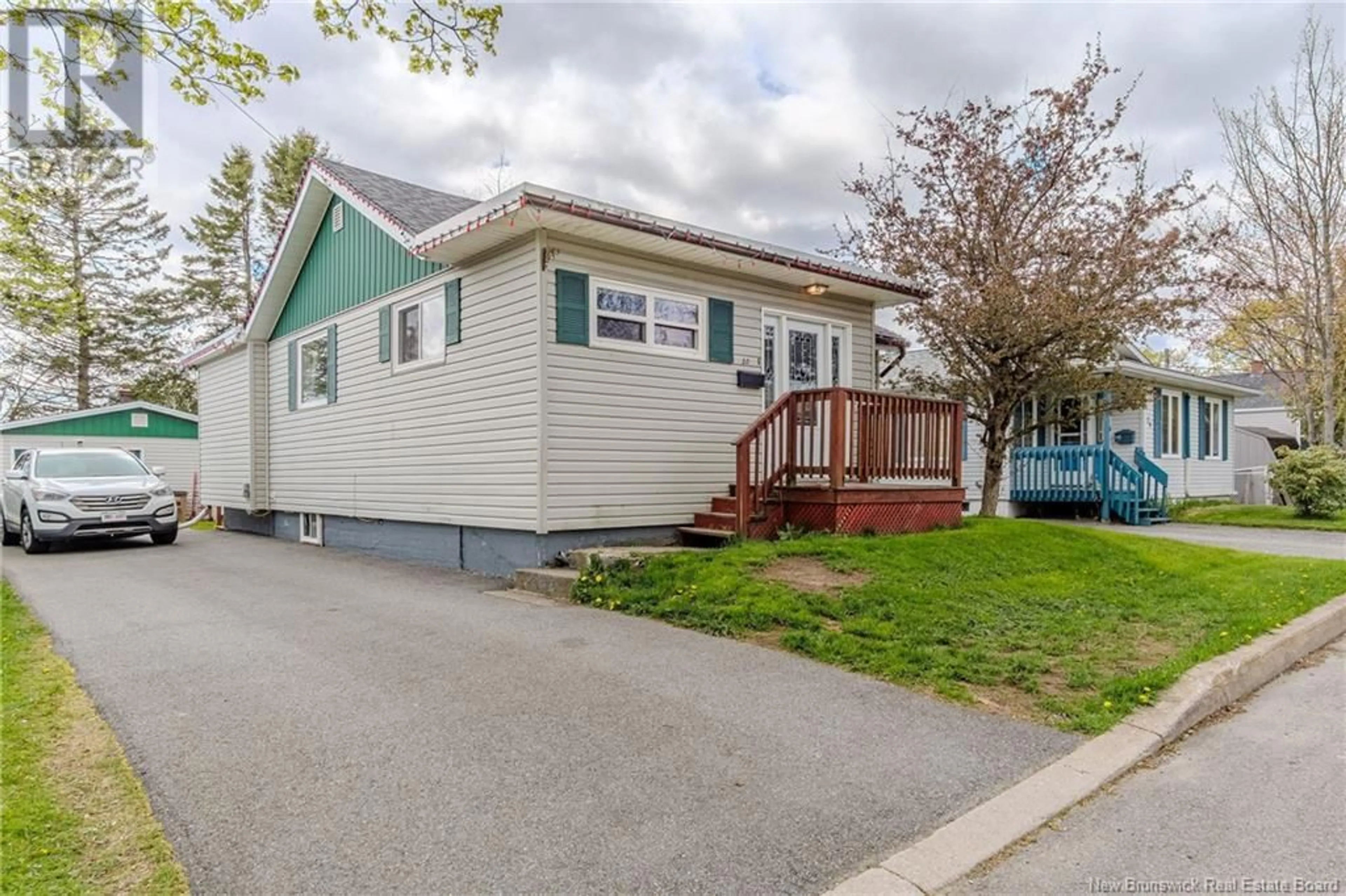 Home with vinyl exterior material, street for 30 WILTON, Saint John New Brunswick E2J1H5