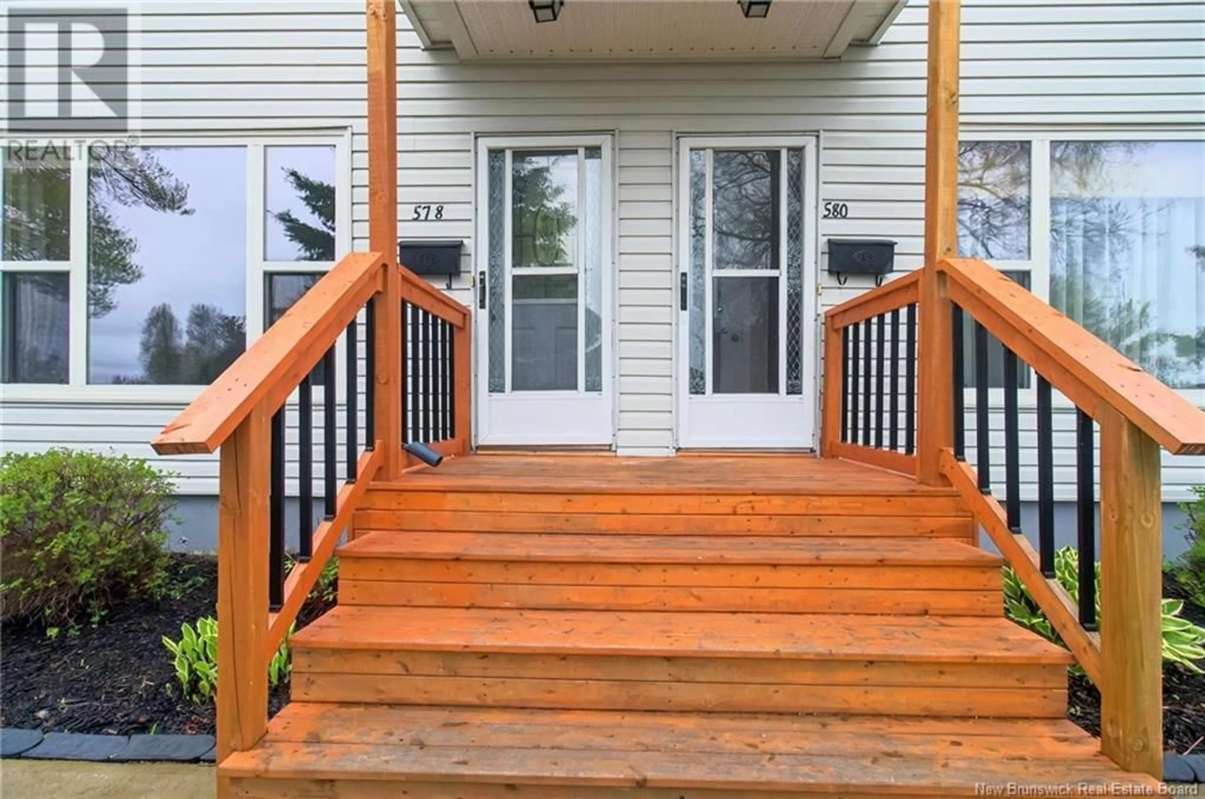 Patio, street for 578-580 GUY AVENUE, Dieppe New Brunswick E1A4V7
