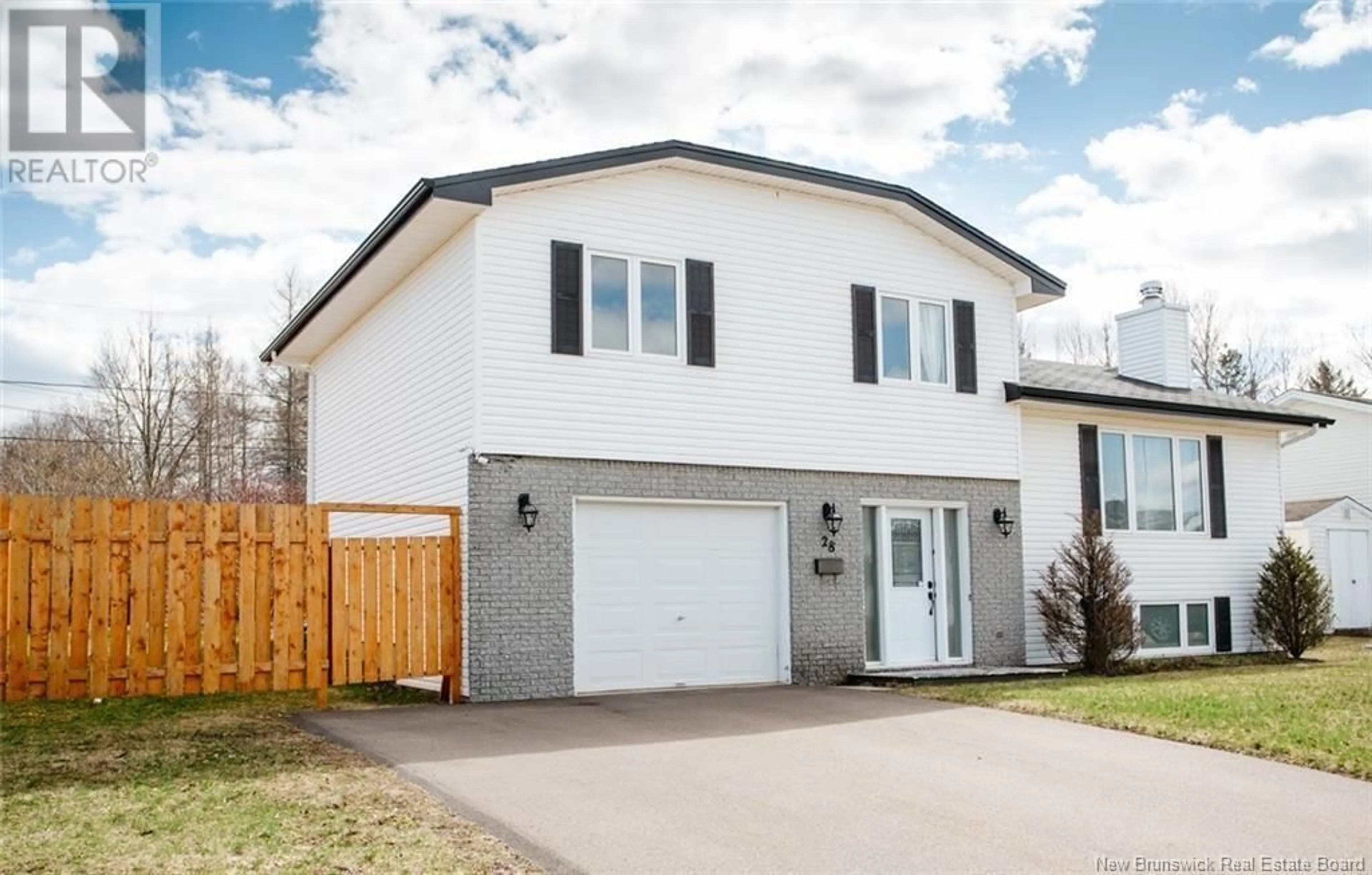 Home with vinyl exterior material, street for 28 CAMEO COURT, Moncton New Brunswick E1A6S2