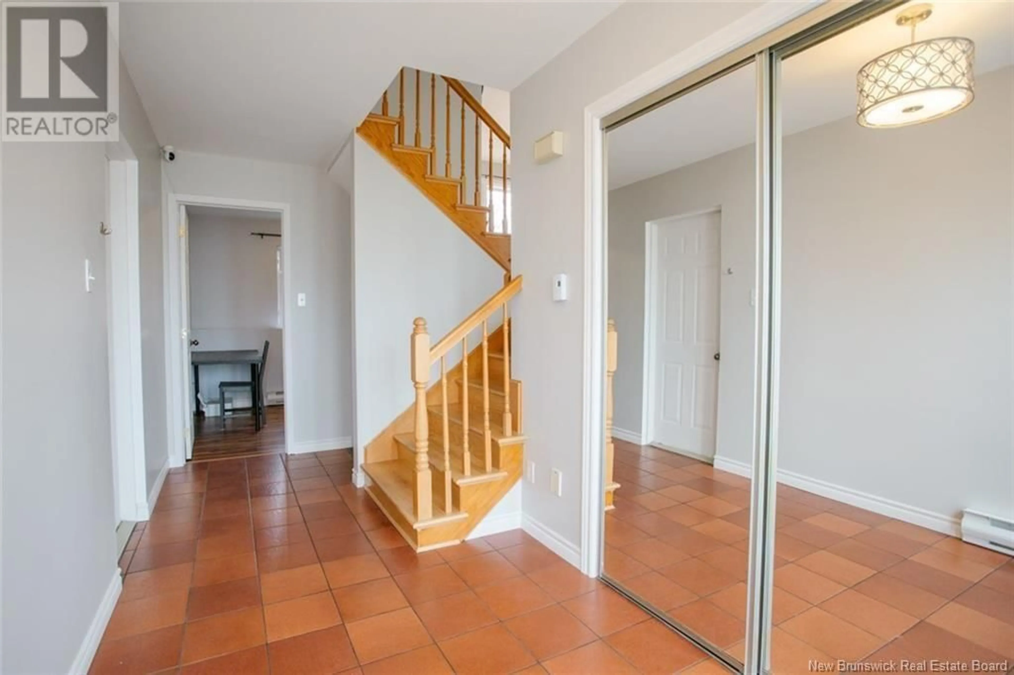 Indoor foyer for 28 CAMEO COURT, Moncton New Brunswick E1A6S2