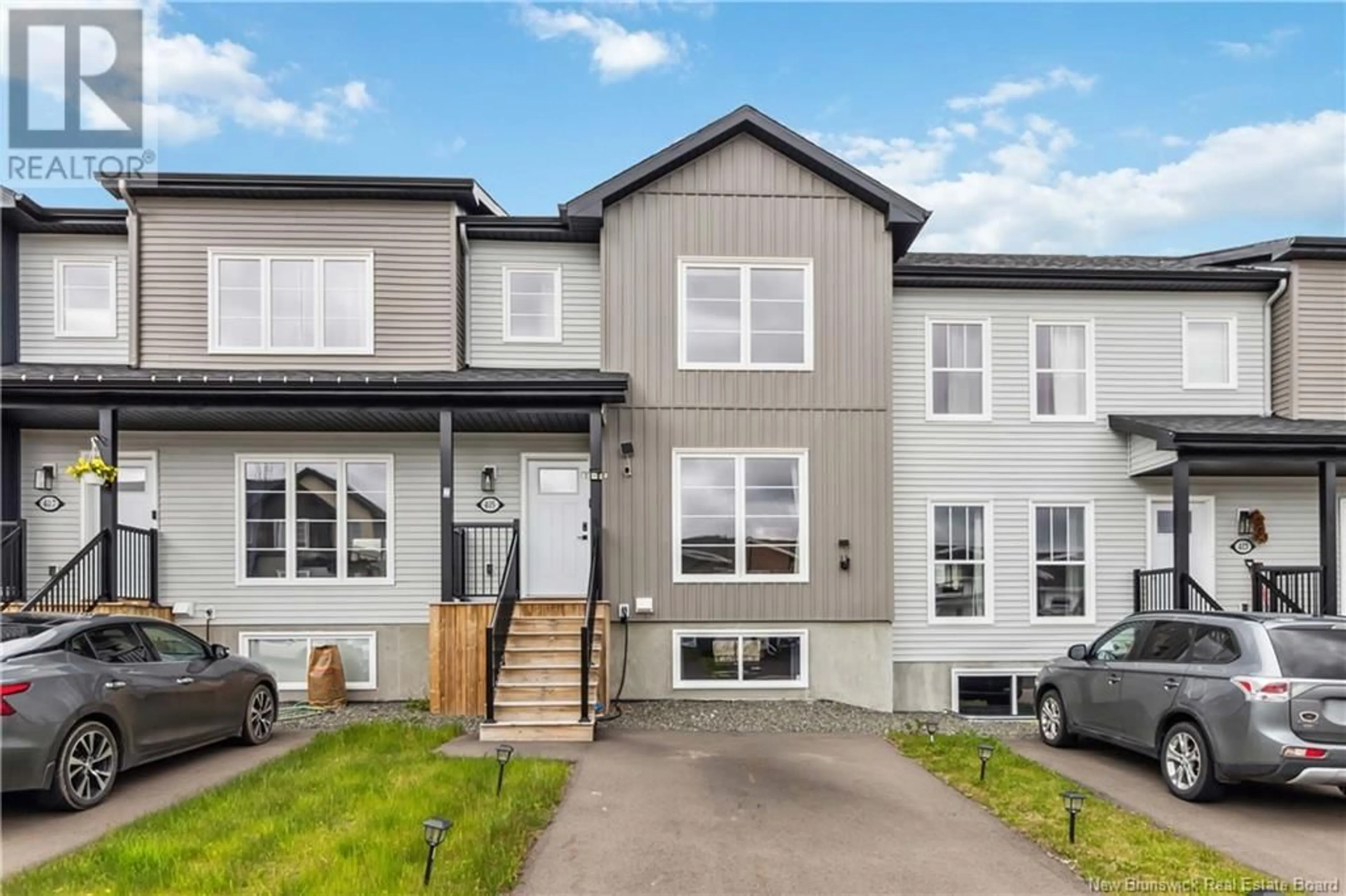 Home with vinyl exterior material, street for 405 DAMIEN STREET, Dieppe New Brunswick E1A5V6