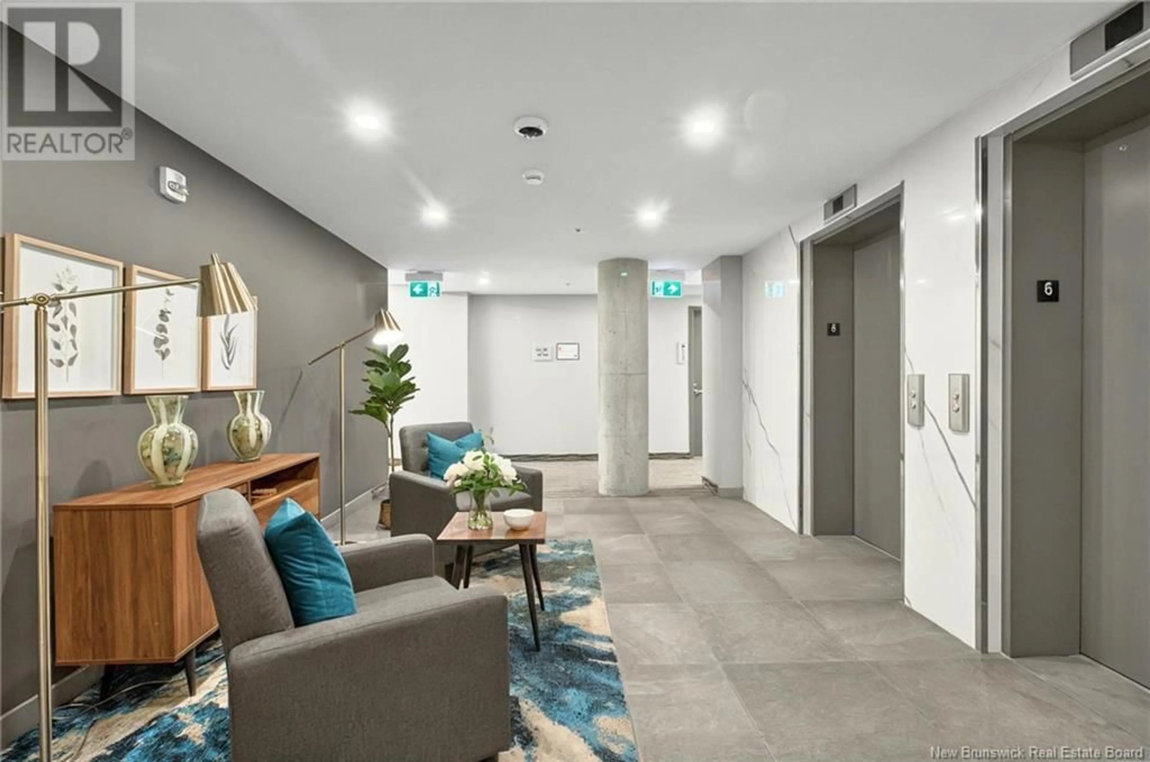 Indoor foyer for 609 - 55 QUEEN, Moncton New Brunswick E1C1K2