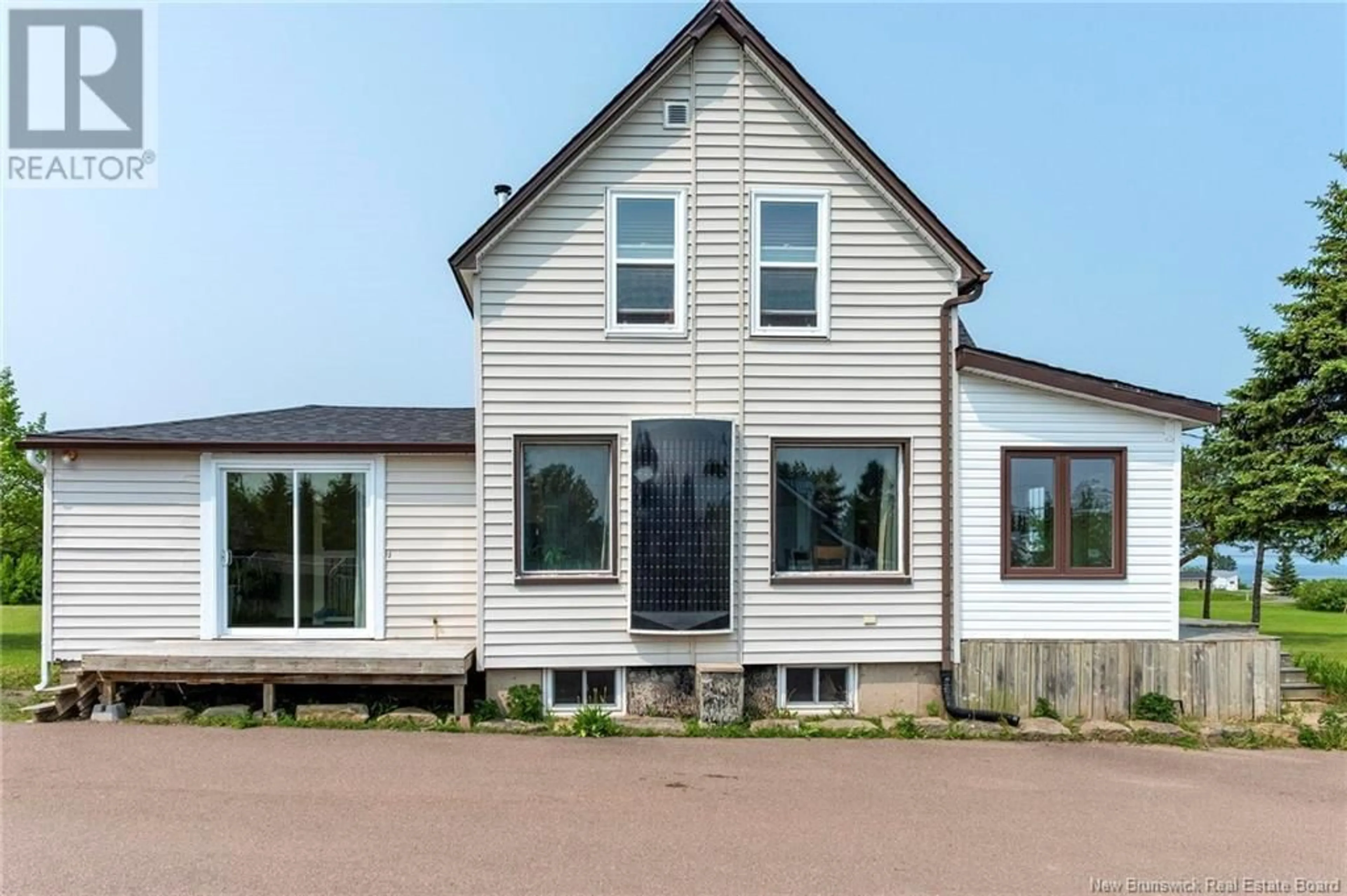 Home with vinyl exterior material, building for 3299 ROUTE 535, Cocagne New Brunswick E4R3E4