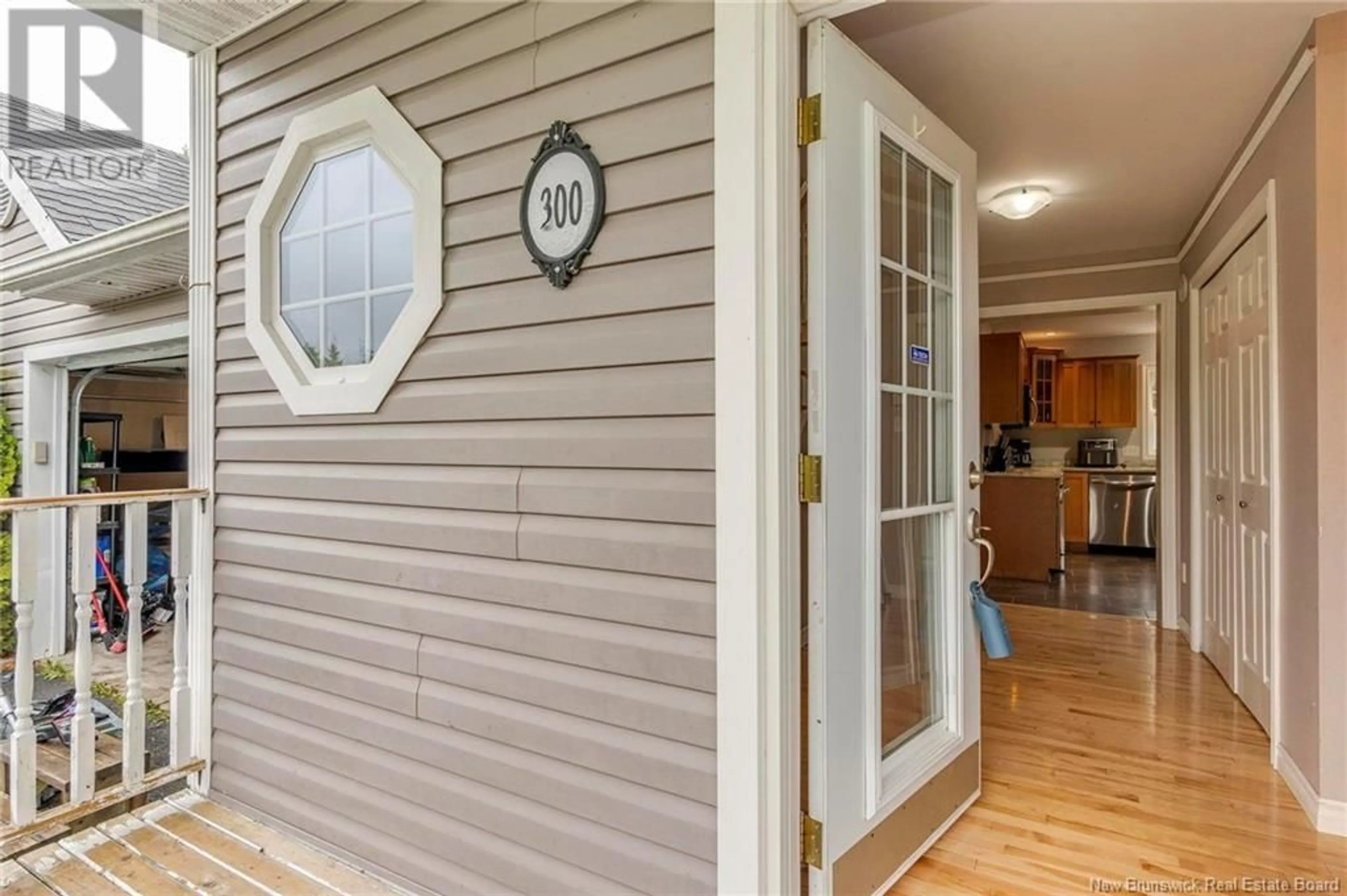 Indoor entryway for 300 HILLCREST ROAD, Saint John New Brunswick E2N2B1