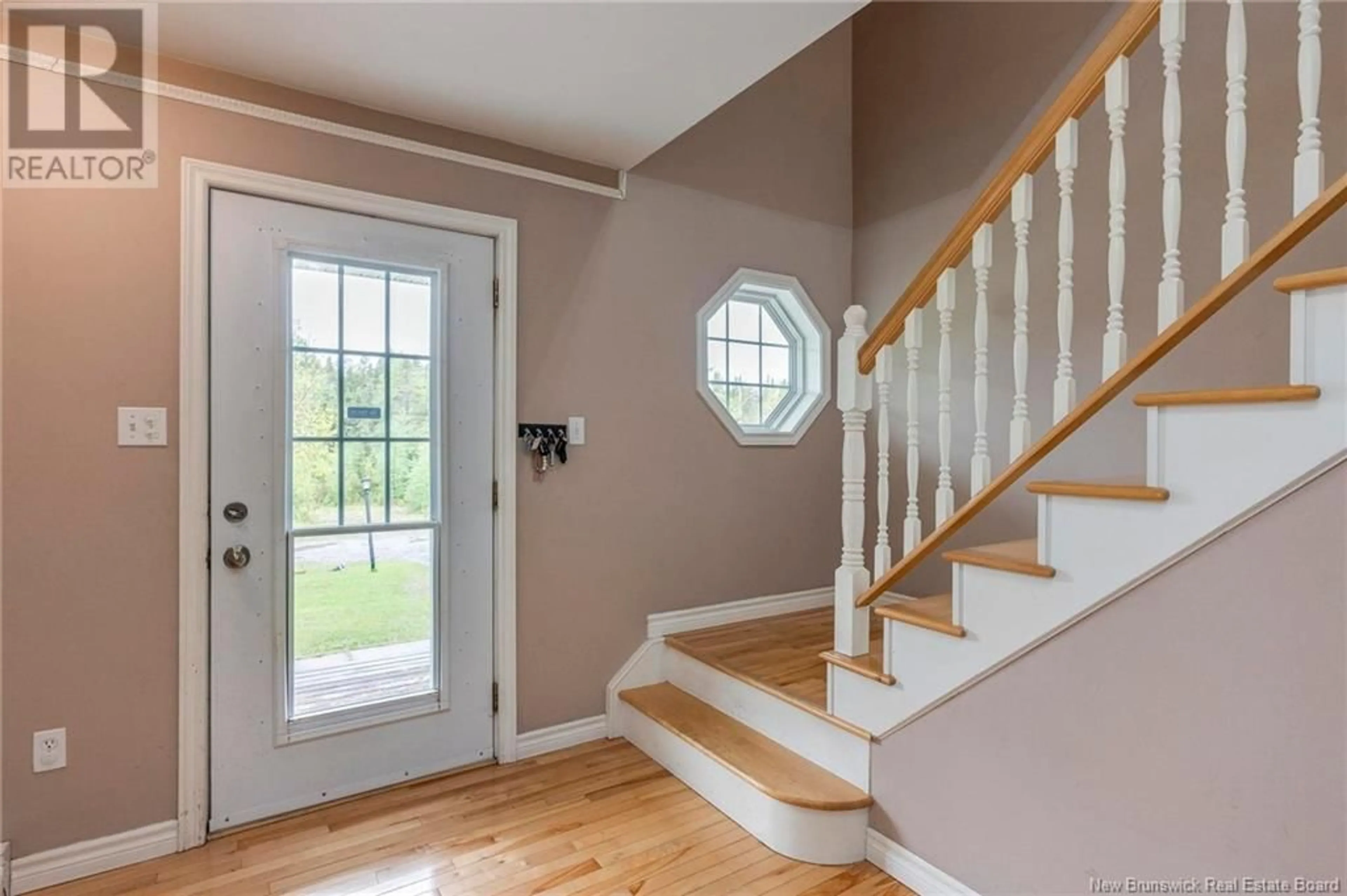 Indoor entryway for 300 HILLCREST ROAD, Saint John New Brunswick E2N2B1