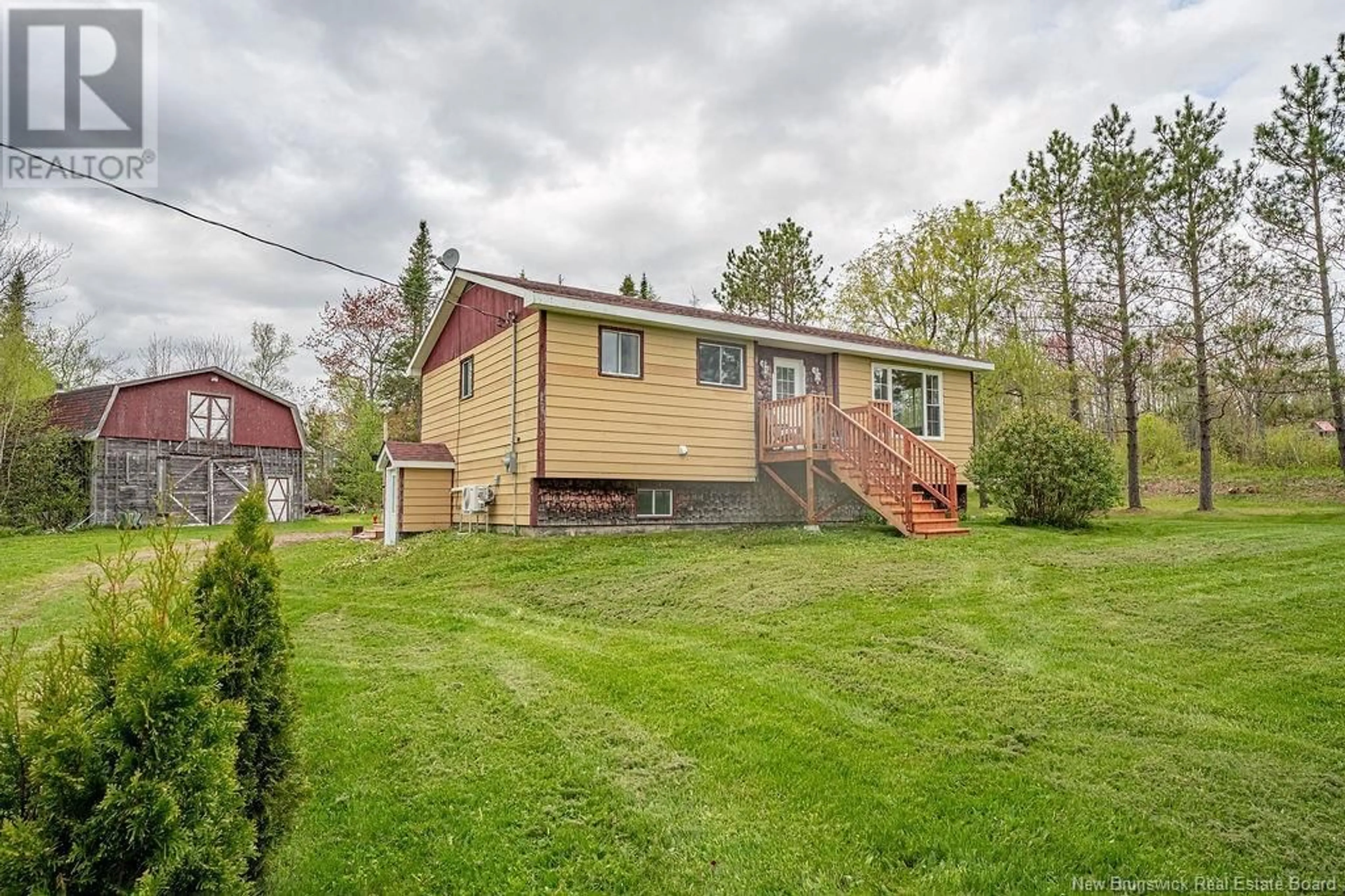 A pic from outside/outdoor area/front of a property/back of a property/a pic from drone, unknown for 2790 ROUTE 3, Harvey New Brunswick E6K1T4