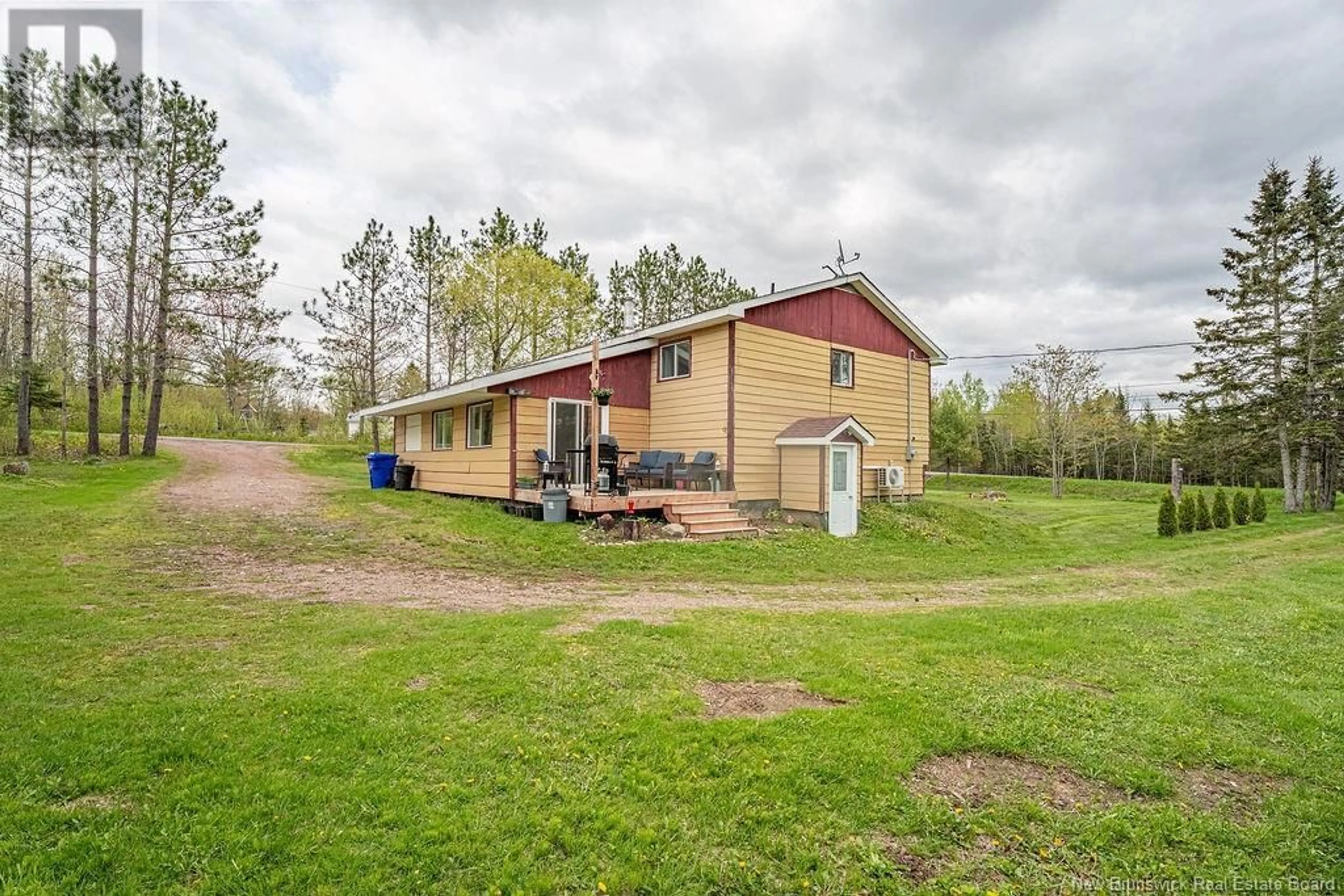 A pic from outside/outdoor area/front of a property/back of a property/a pic from drone, unknown for 2790 ROUTE 3, Harvey New Brunswick E6K1T4