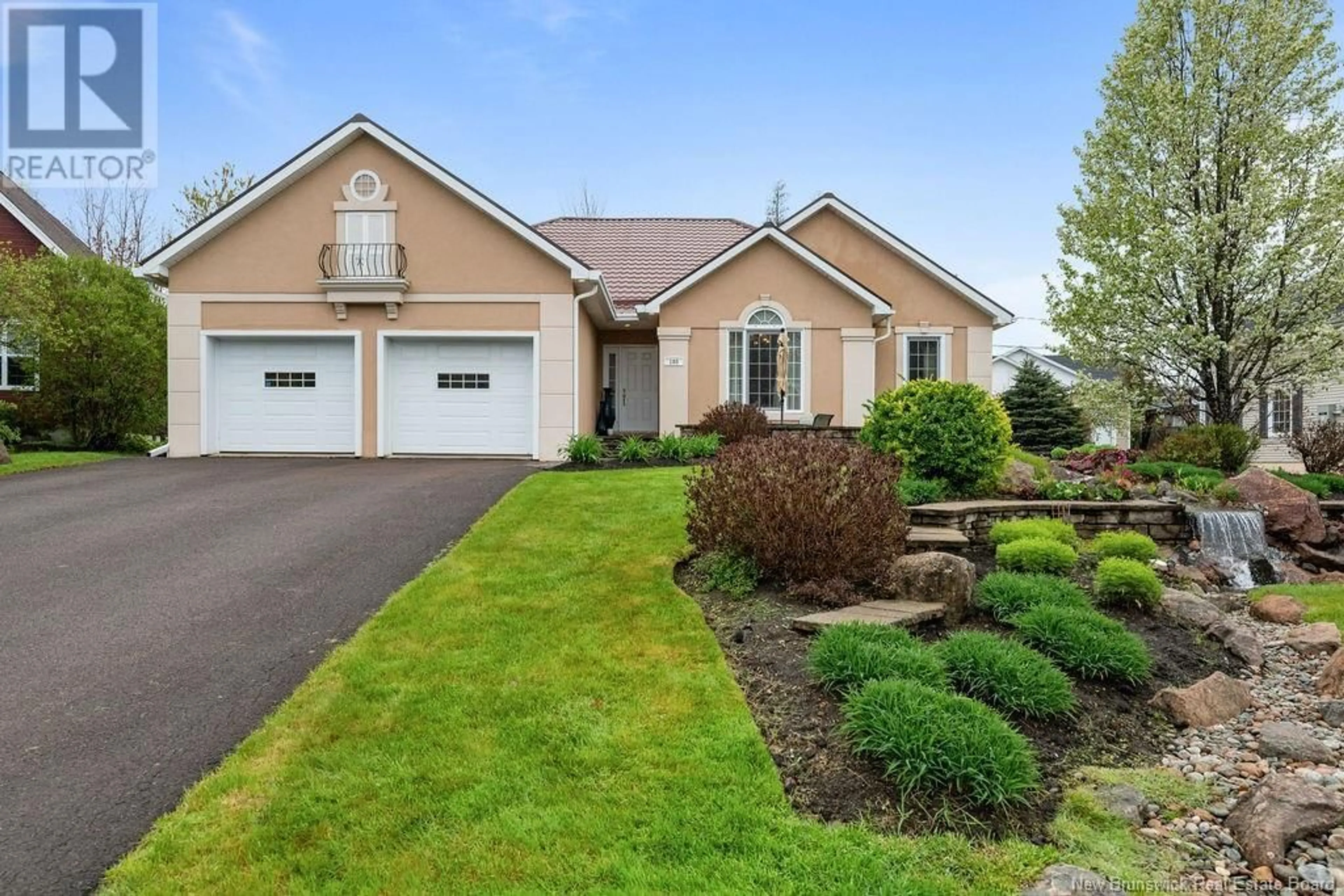 Home with vinyl exterior material, unknown for 160 GOLDLEAF COURT, Riverview New Brunswick E1B5V3