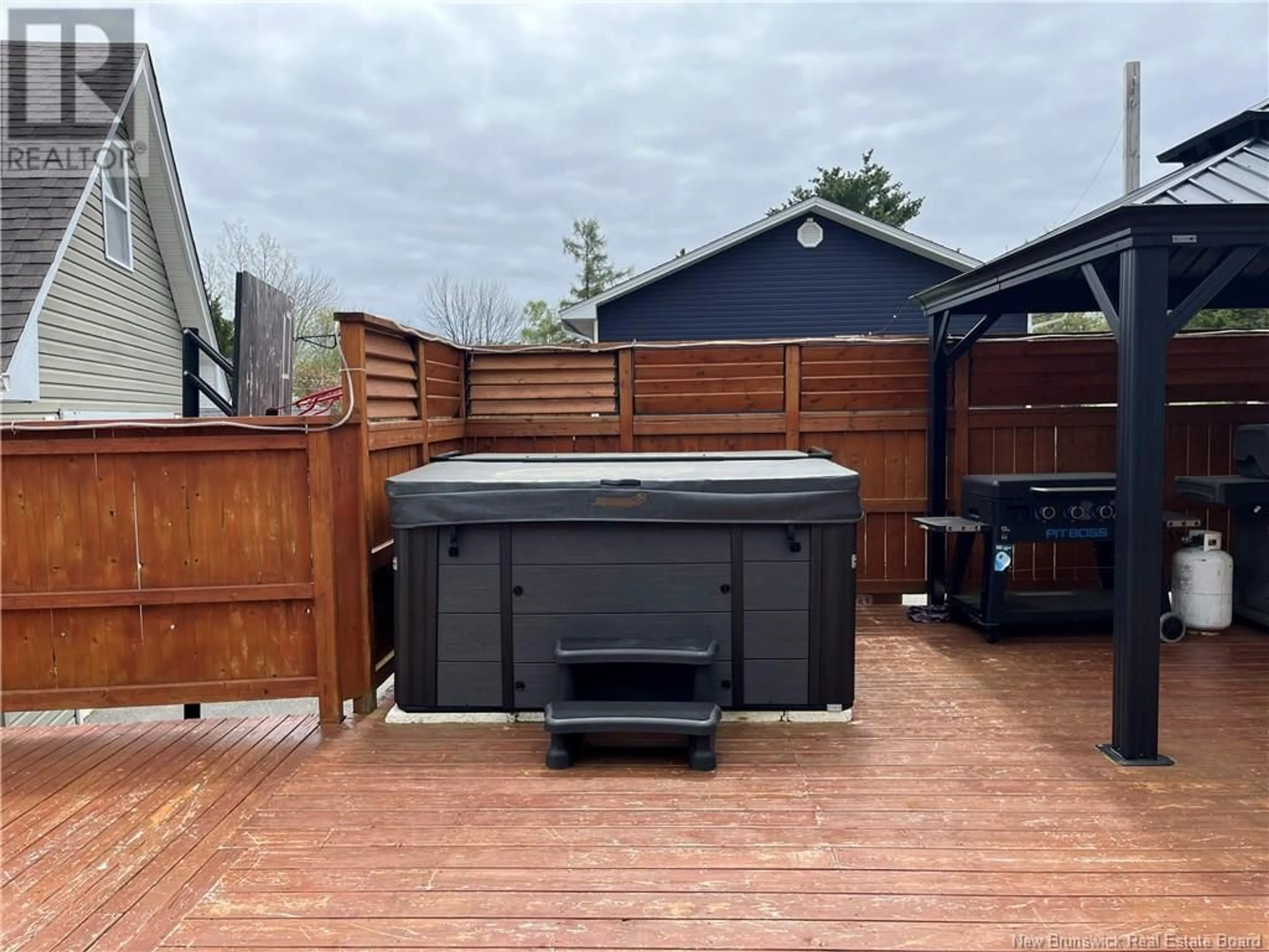 Unknown for 2370 WESTFIELD RD, Saint John New Brunswick E2M6J3