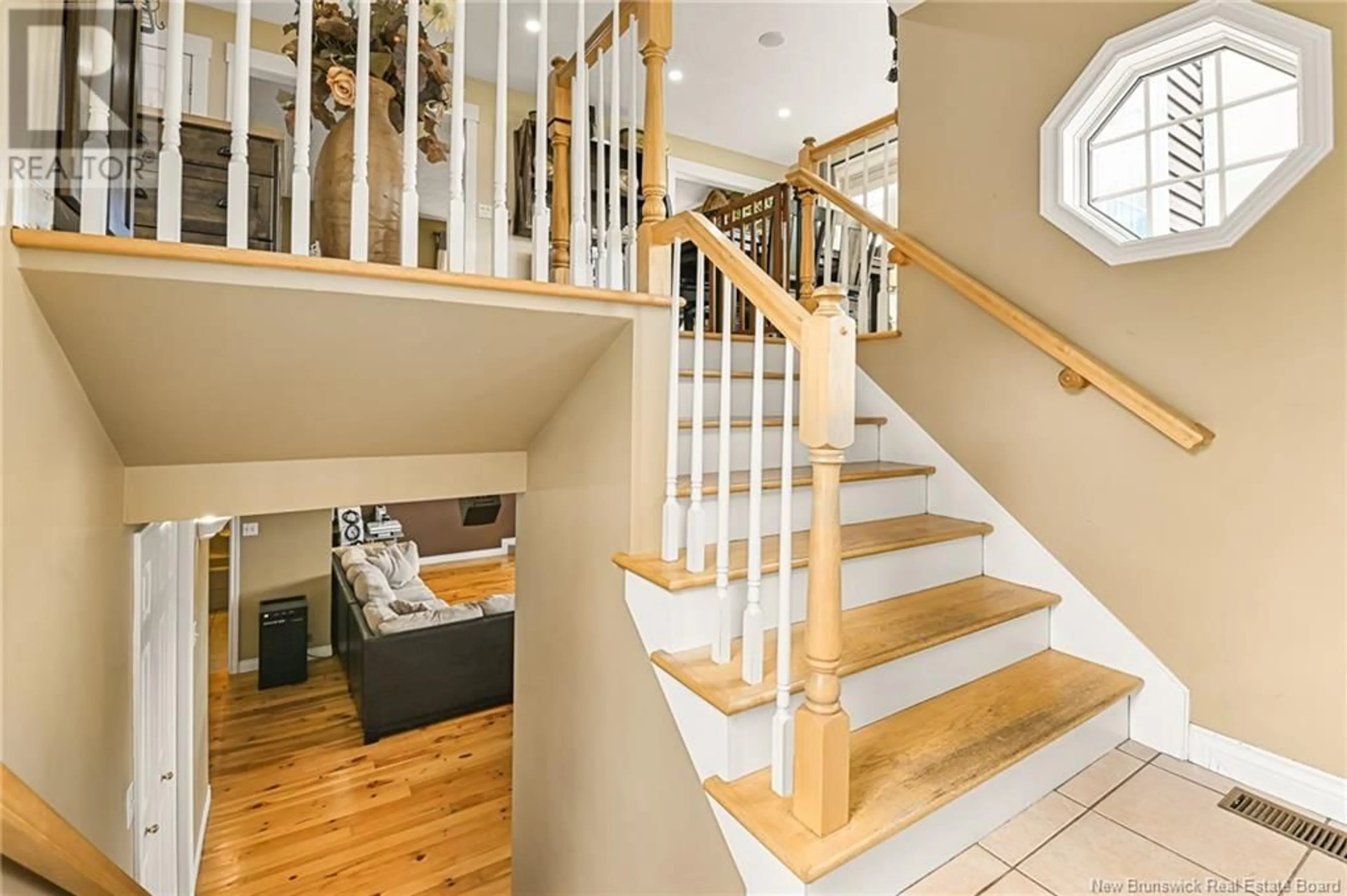 Stairs for 25 LEGER CRESCENT, Saint-Grégoire New Brunswick E4V2N7