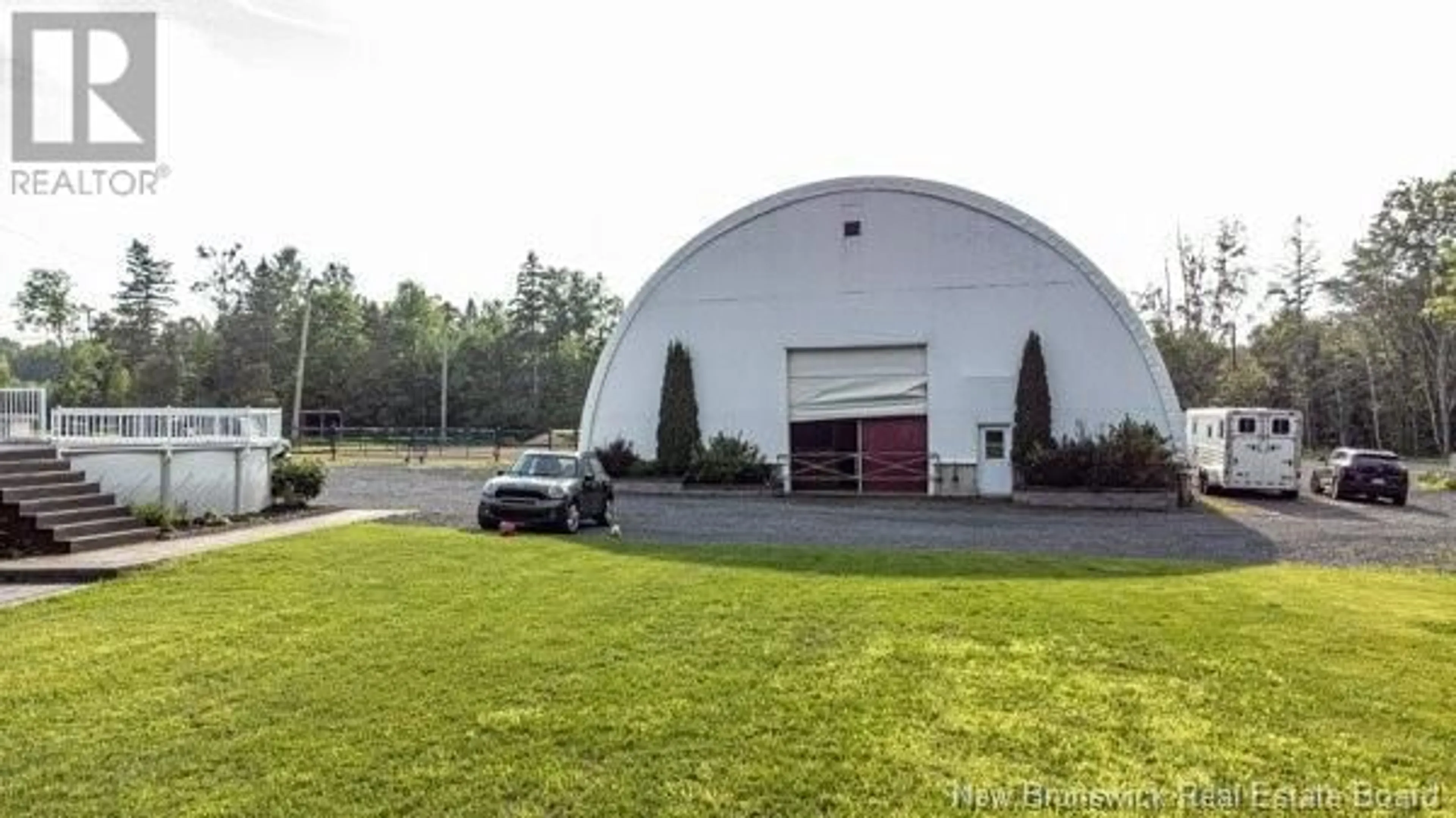 Indoor garage for 3367 WOODSTOCK ROAD, Fredericton New Brunswick E3E1A5