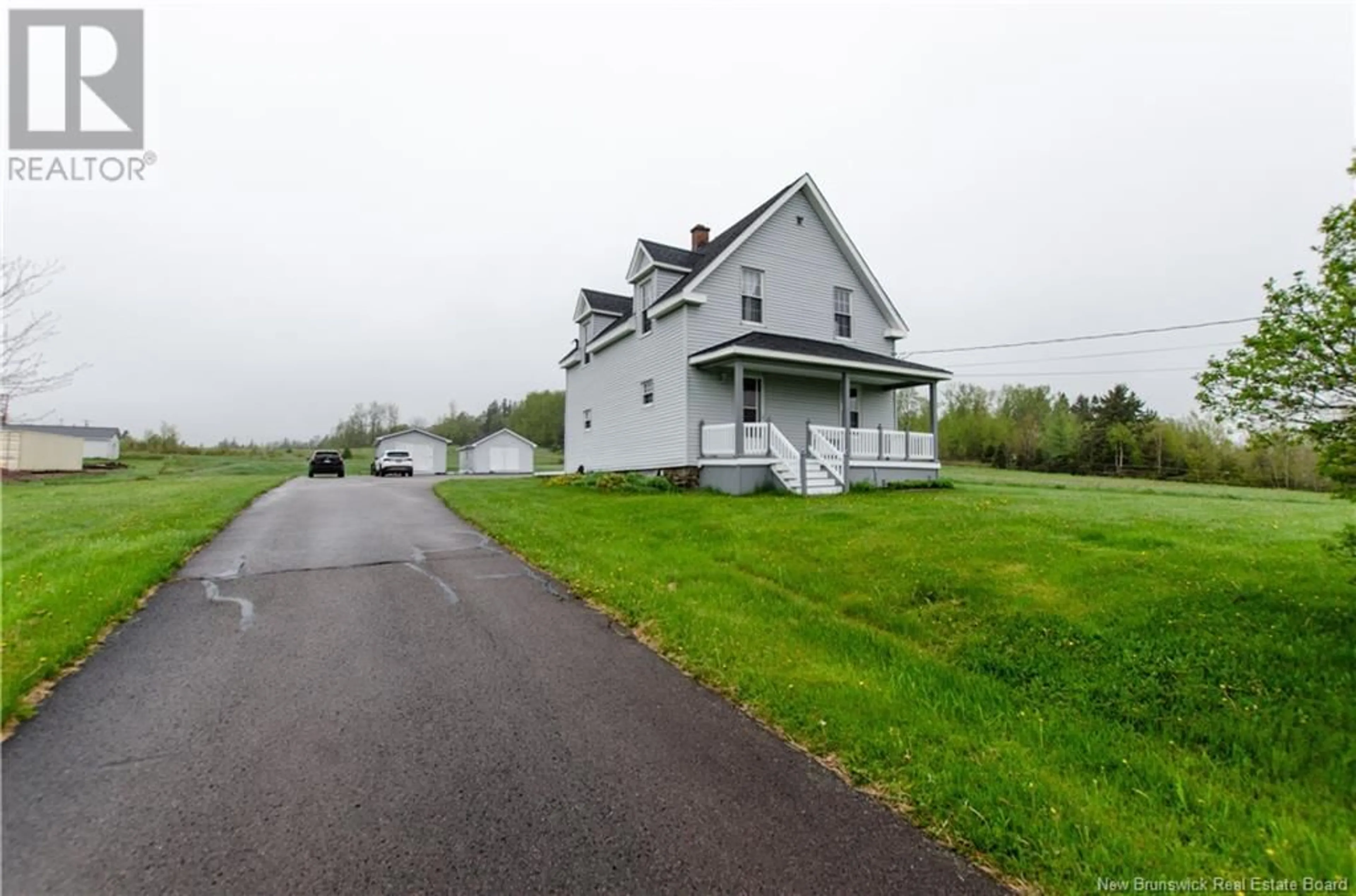 A pic from outside/outdoor area/front of a property/back of a property/a pic from drone, building for 734 CENTRALE STREET, Memramcook New Brunswick E4K3T2