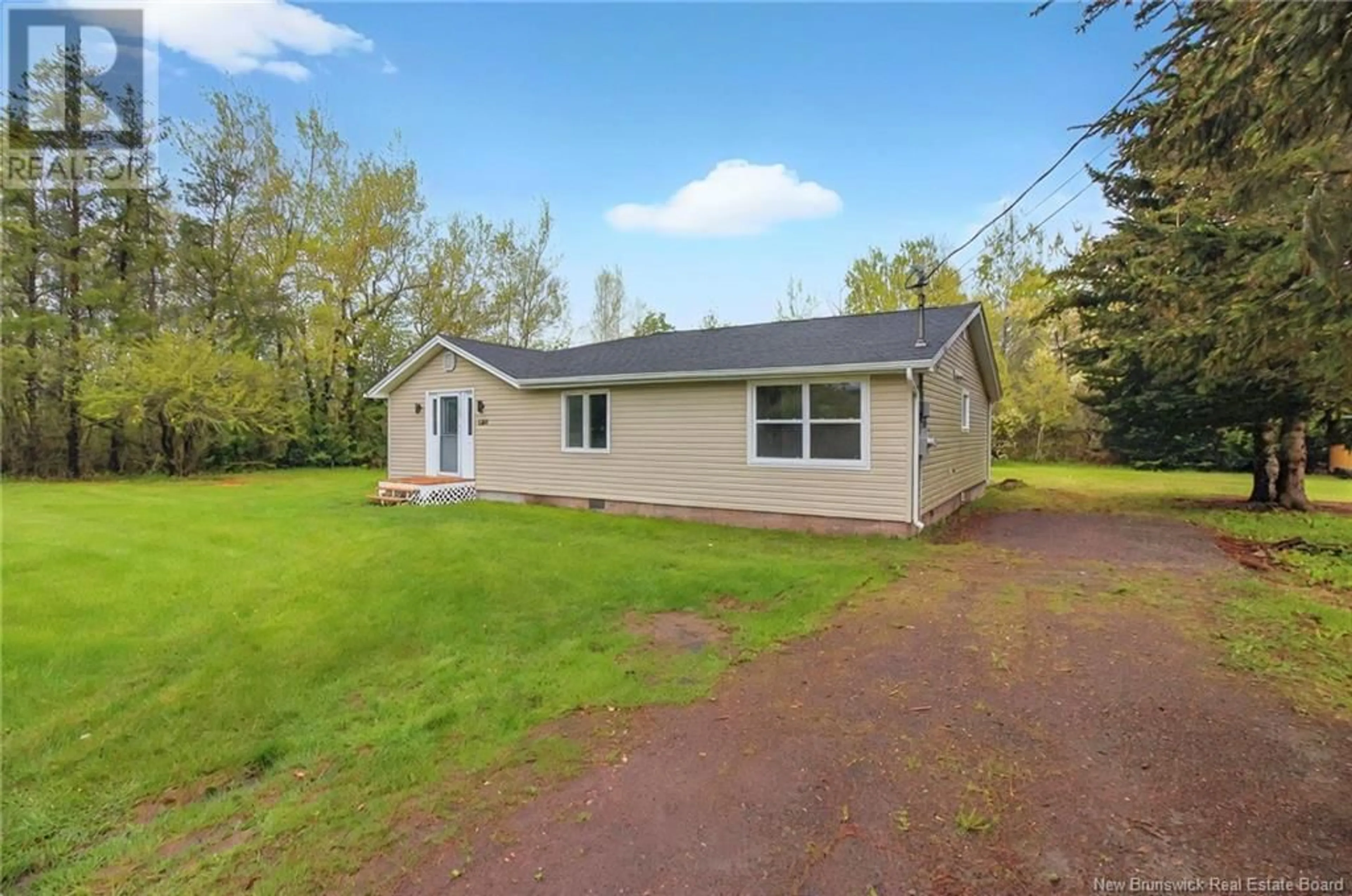A pic from outside/outdoor area/front of a property/back of a property/a pic from drone, unknown for 867 WARD ROAD, Cocagne New Brunswick E4R2T2