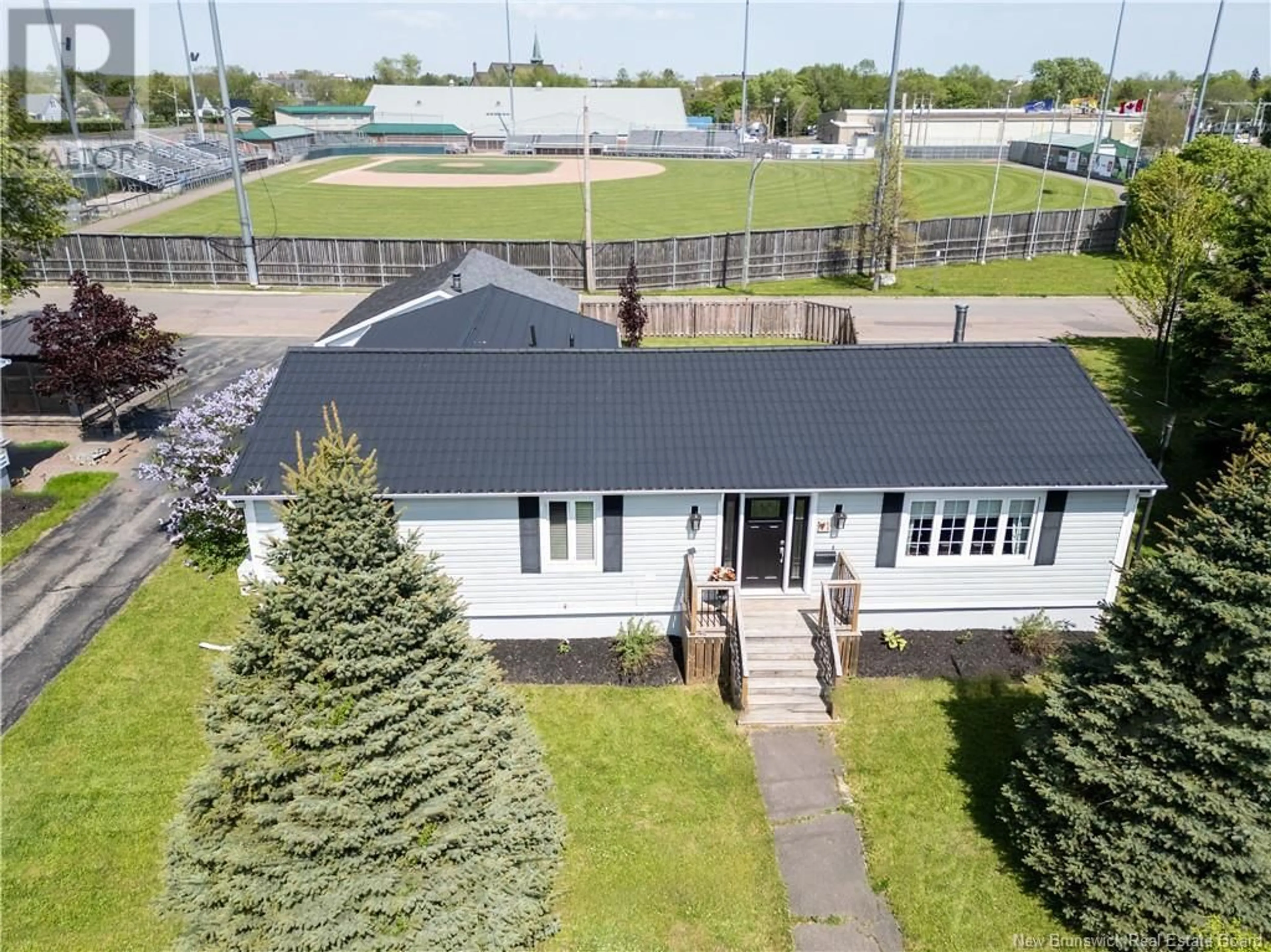 A pic from outside/outdoor area/front of a property/back of a property/a pic from drone, street for 1 BELMONT STREET, Moncton New Brunswick E1C6X3