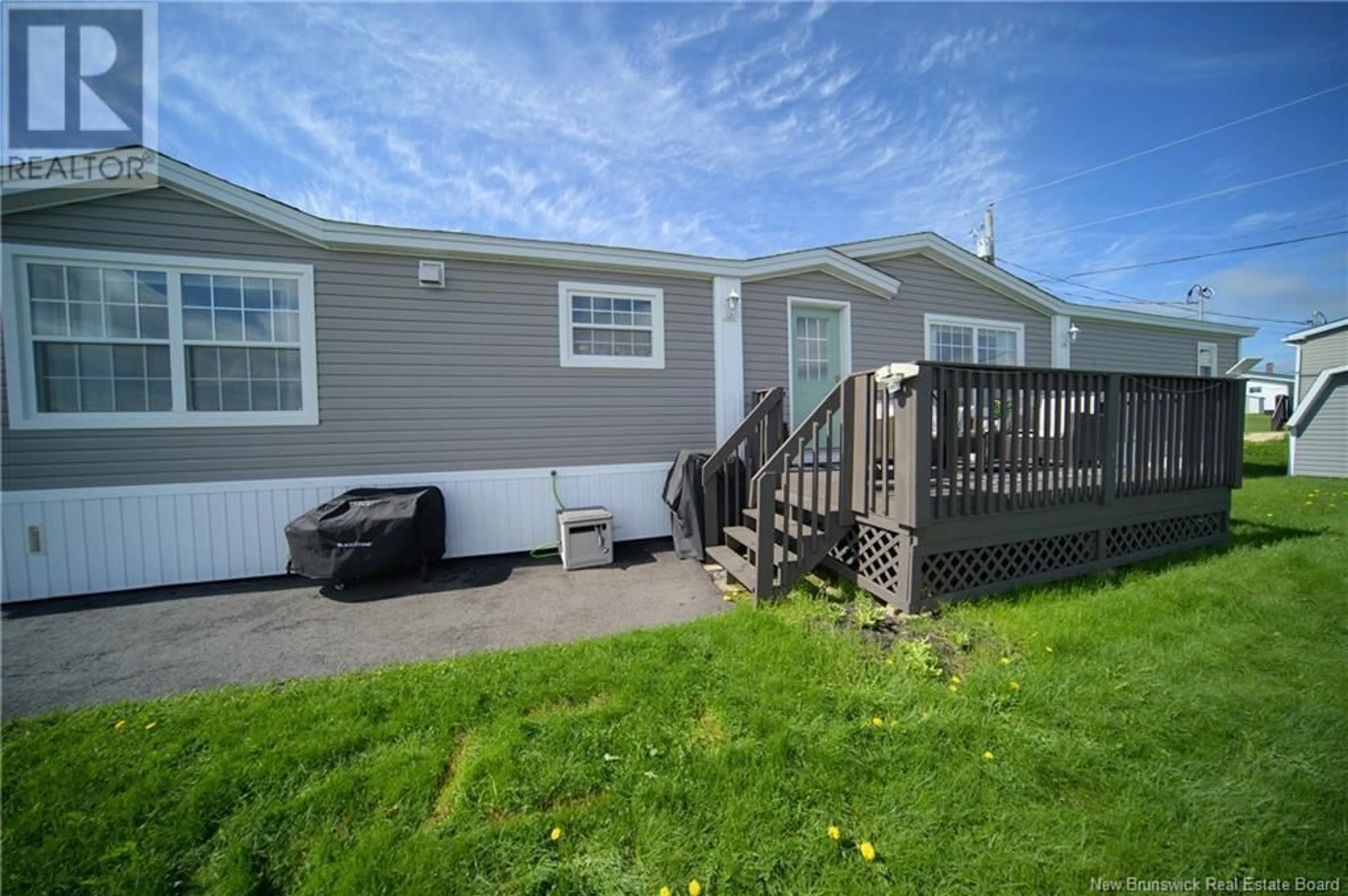 Home with vinyl exterior material, water/lake/river/ocean view for 19 SHERRY'S LANE, Fredericton New Brunswick E3C1L8