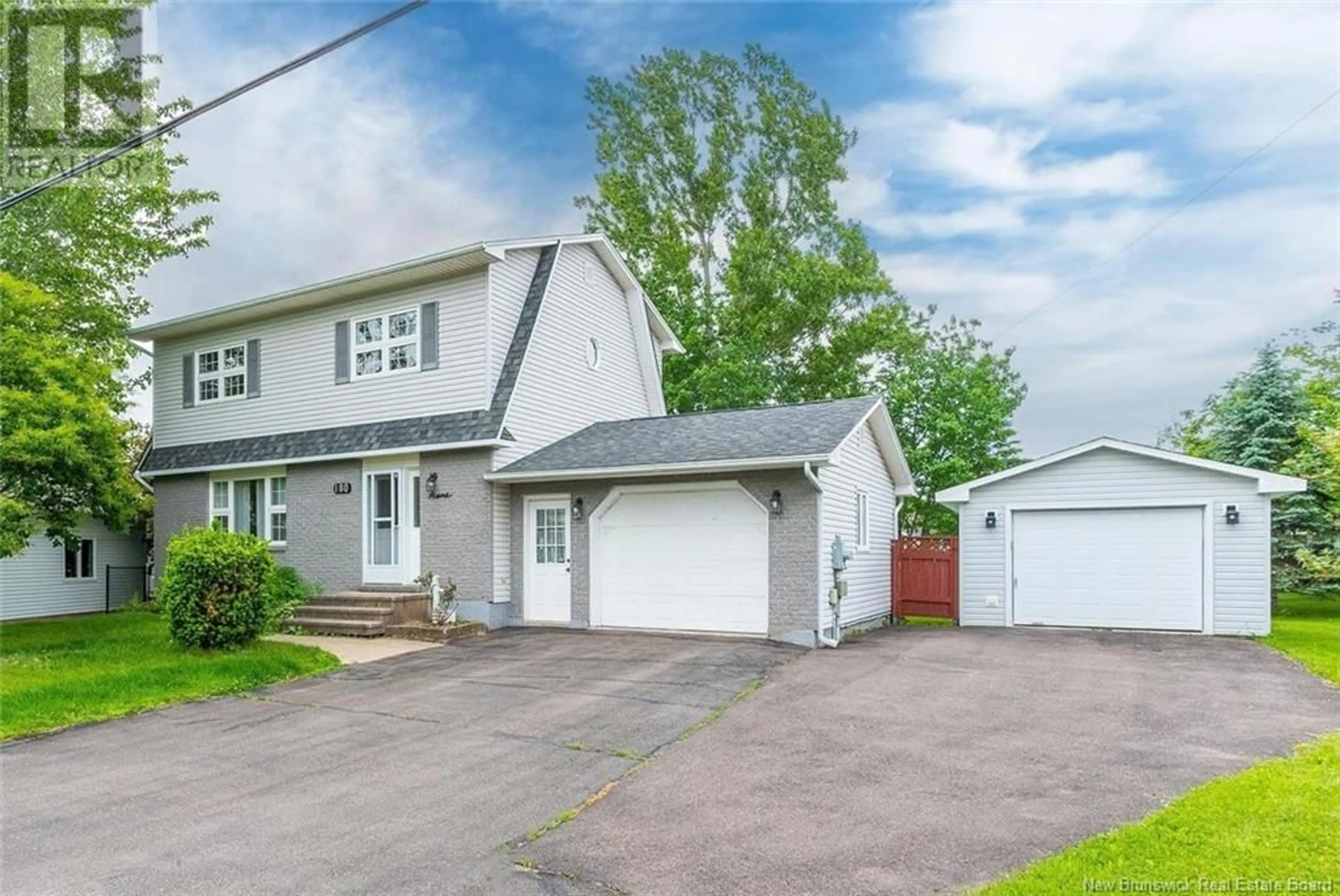 A pic from outside/outdoor area/front of a property/back of a property/a pic from drone, street for 180 SHANNON DRIVE, Moncton New Brunswick E1G2G6