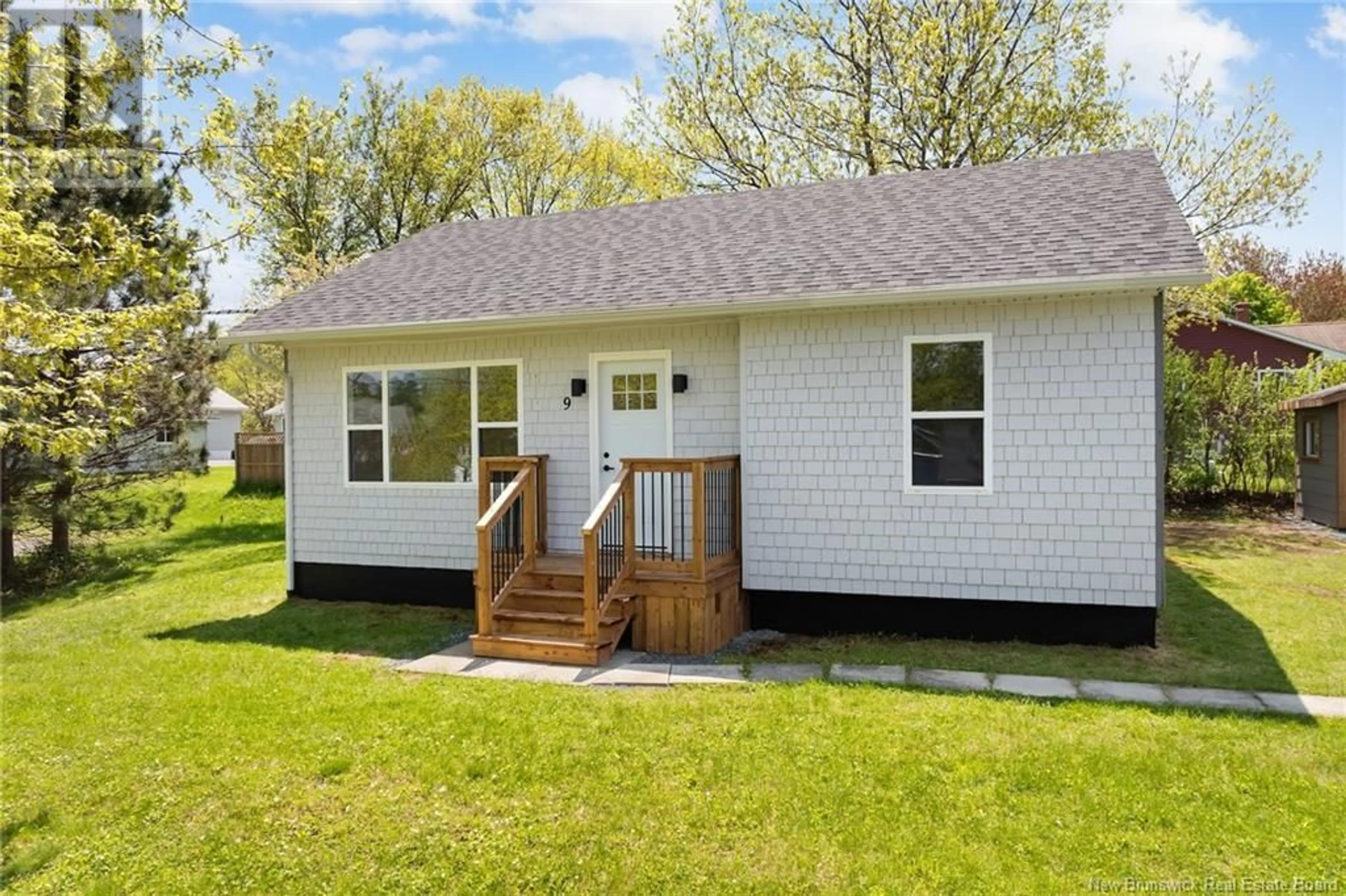 Home with vinyl exterior material, street for 9 MCKINLEY AVENUE, Fredericton New Brunswick E3A4R4