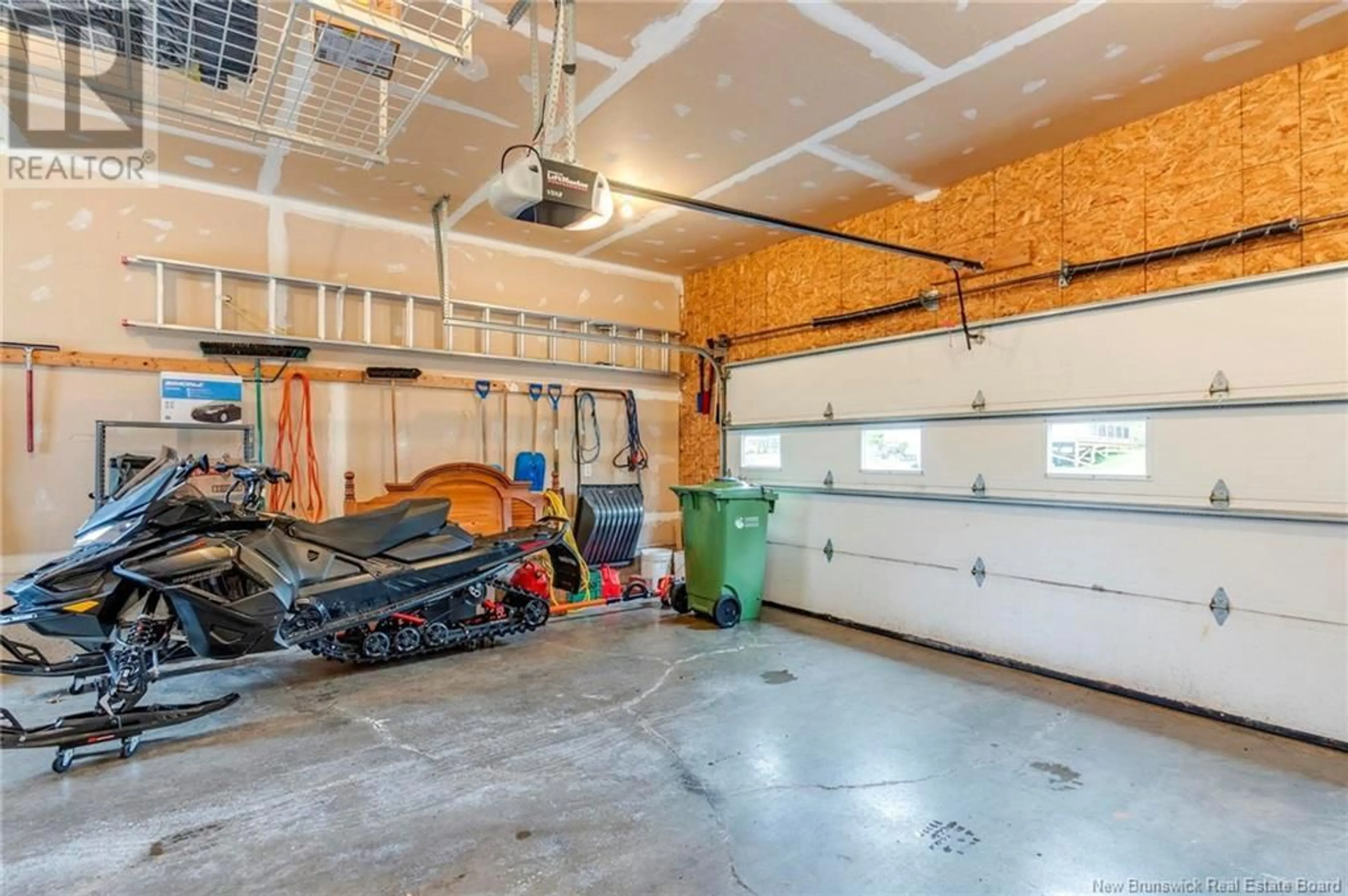 Indoor garage for 109 CHELSEA, Quispamsis New Brunswick E2E5Z9