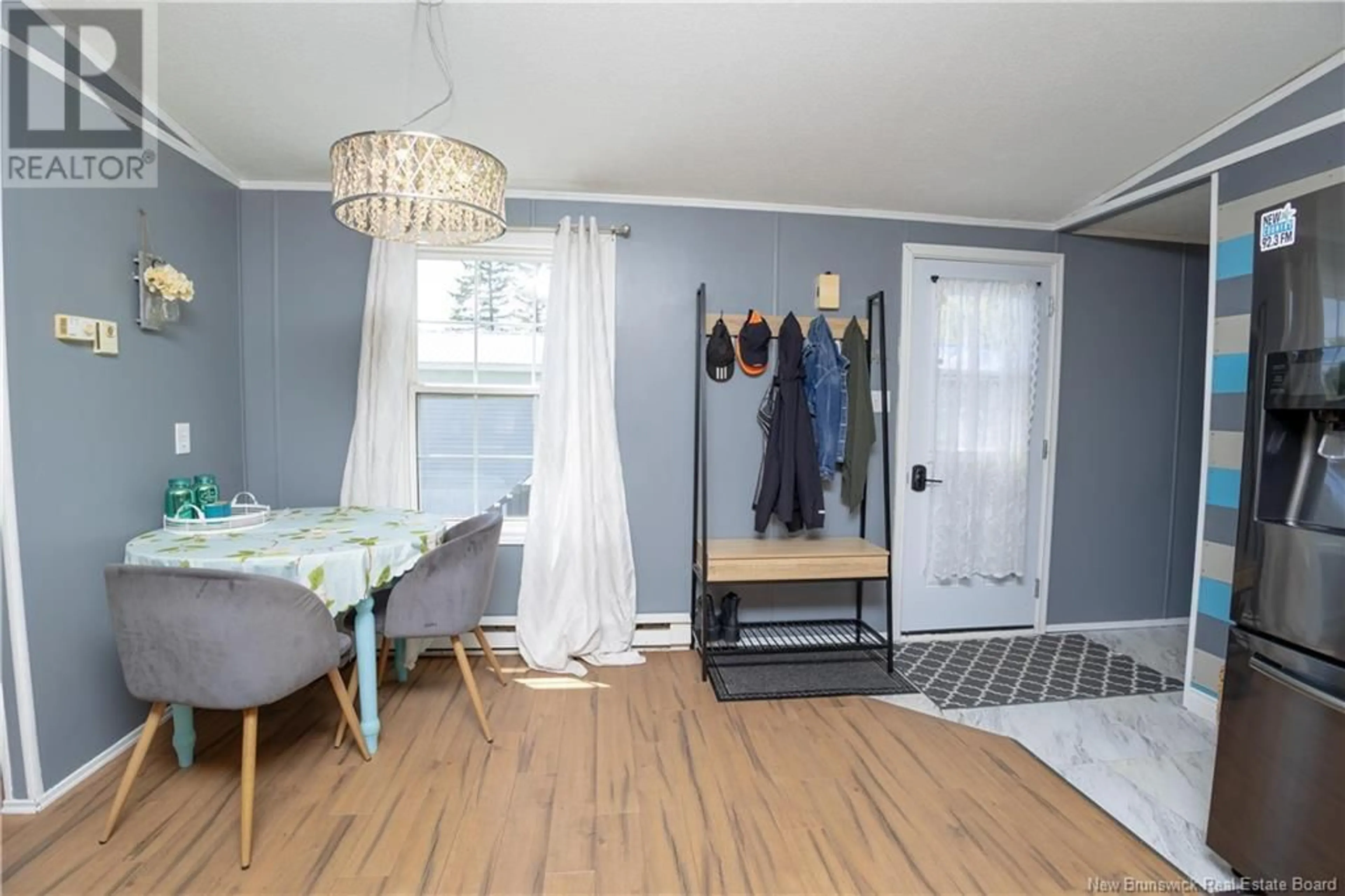 Indoor entryway for 60 DOUGLAS CRESCENT, New Maryland New Brunswick E3C1Y8