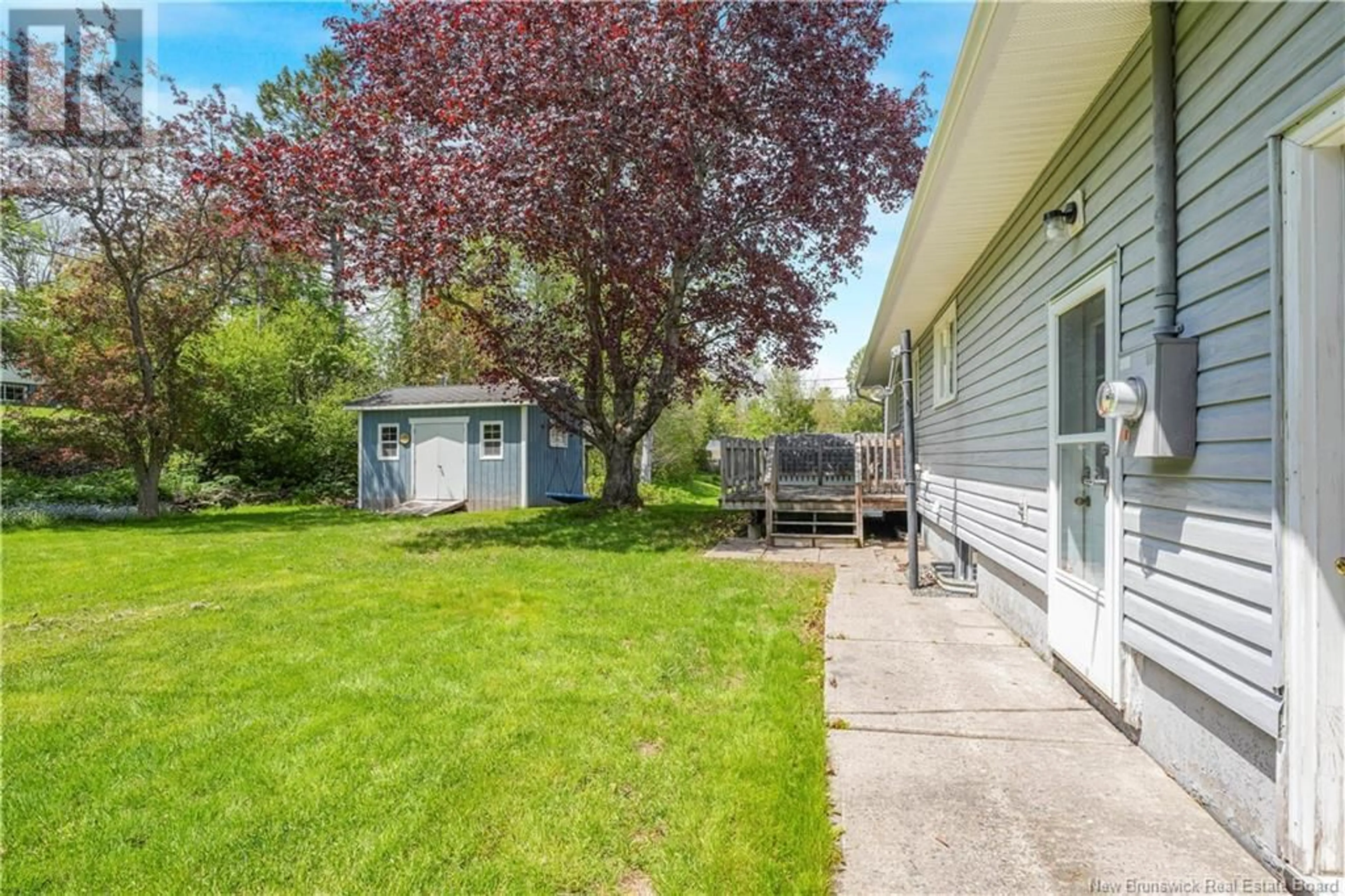 Patio, street for 450 MANSFIELD STREET, Fredericton New Brunswick E3B3Z9