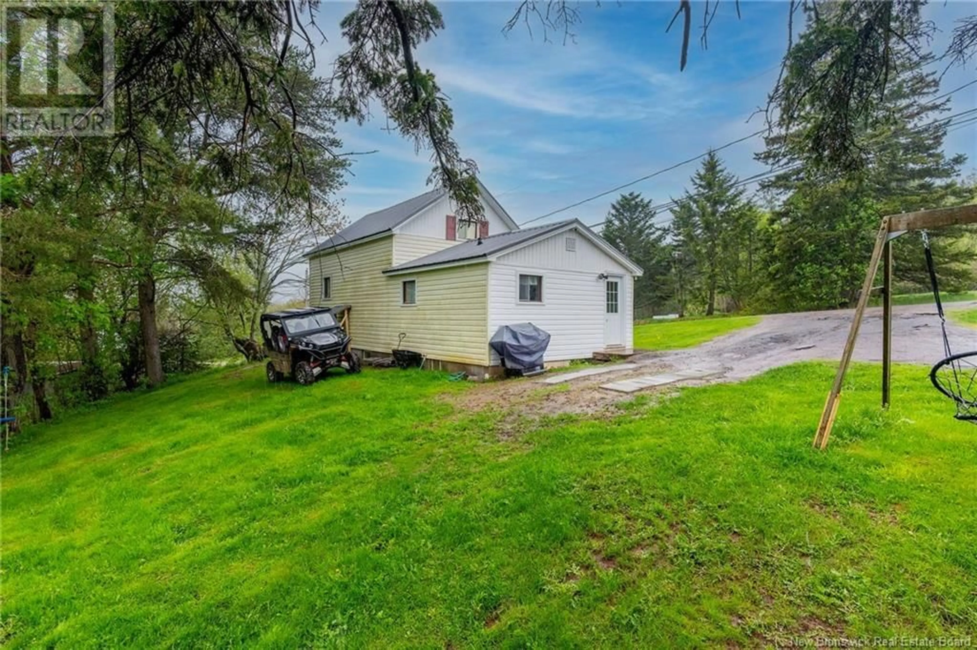 A pic from outside/outdoor area/front of a property/back of a property/a pic from drone, unknown for 19 RESERVOIR ROAD, Sackville New Brunswick E4L3J6