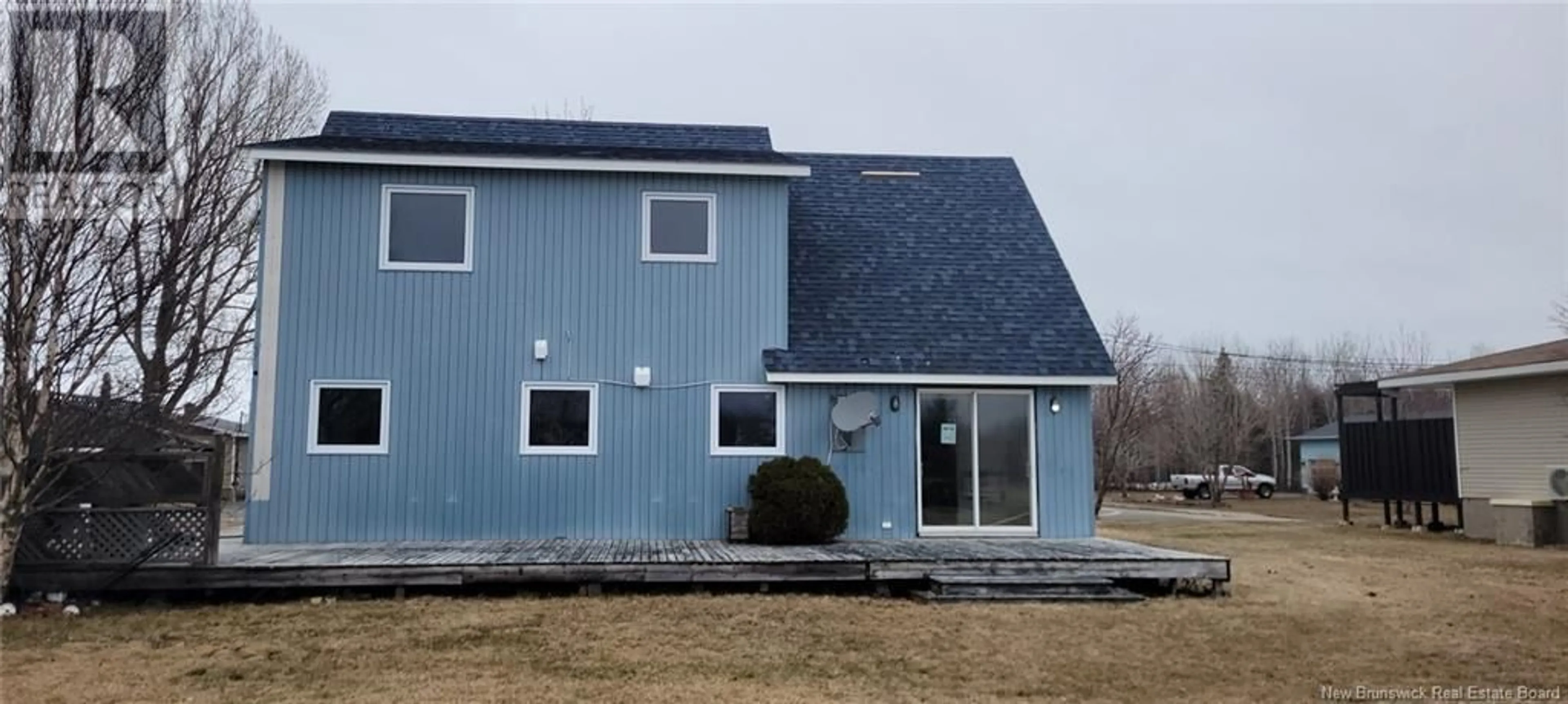 Home with vinyl exterior material, building for 3000 PAULIN STREET, Bas-Caraquet New Brunswick E1W6B6