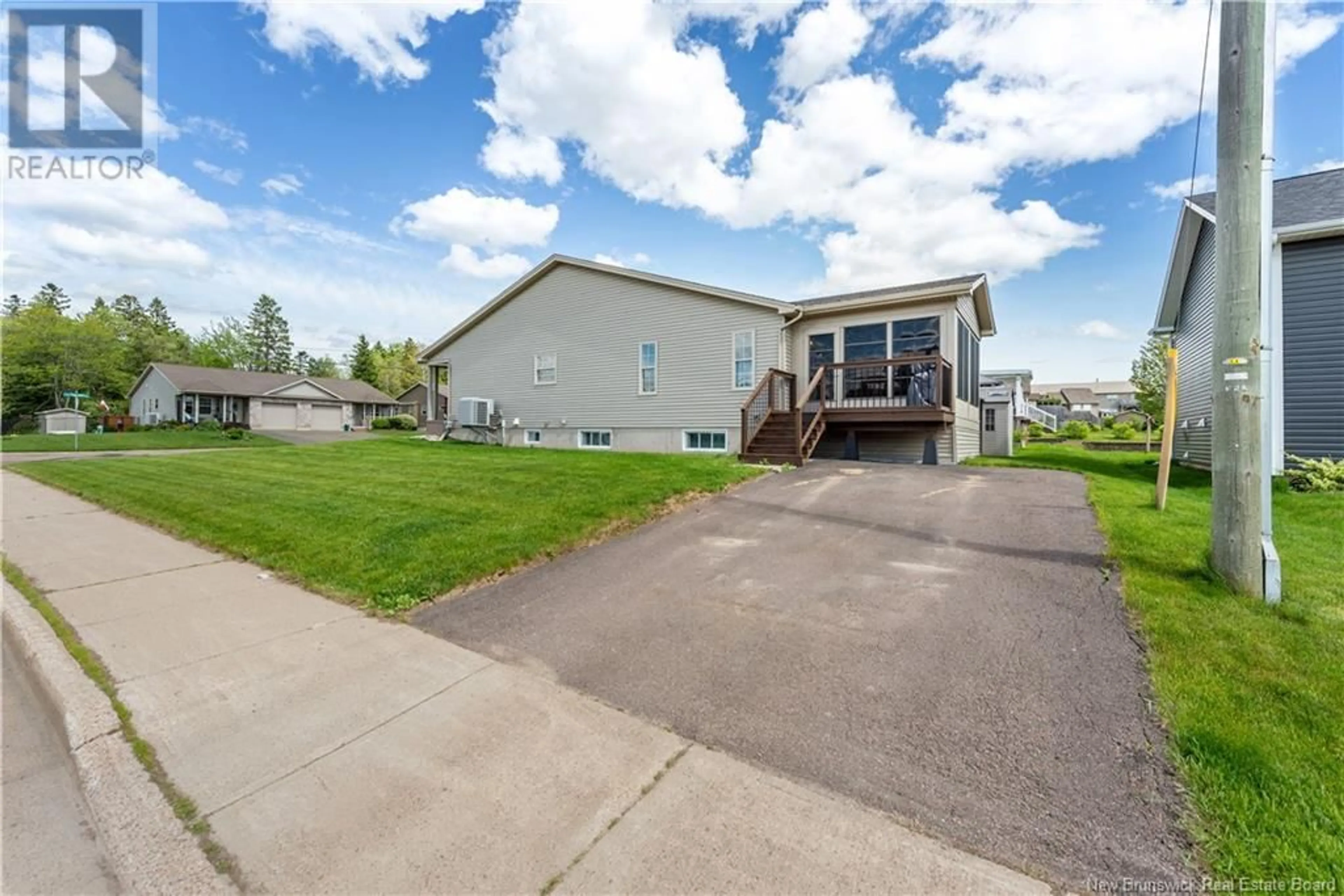 Unknown for 2 THORNHILL CRESCENT, Moncton New Brunswick E1A6B4