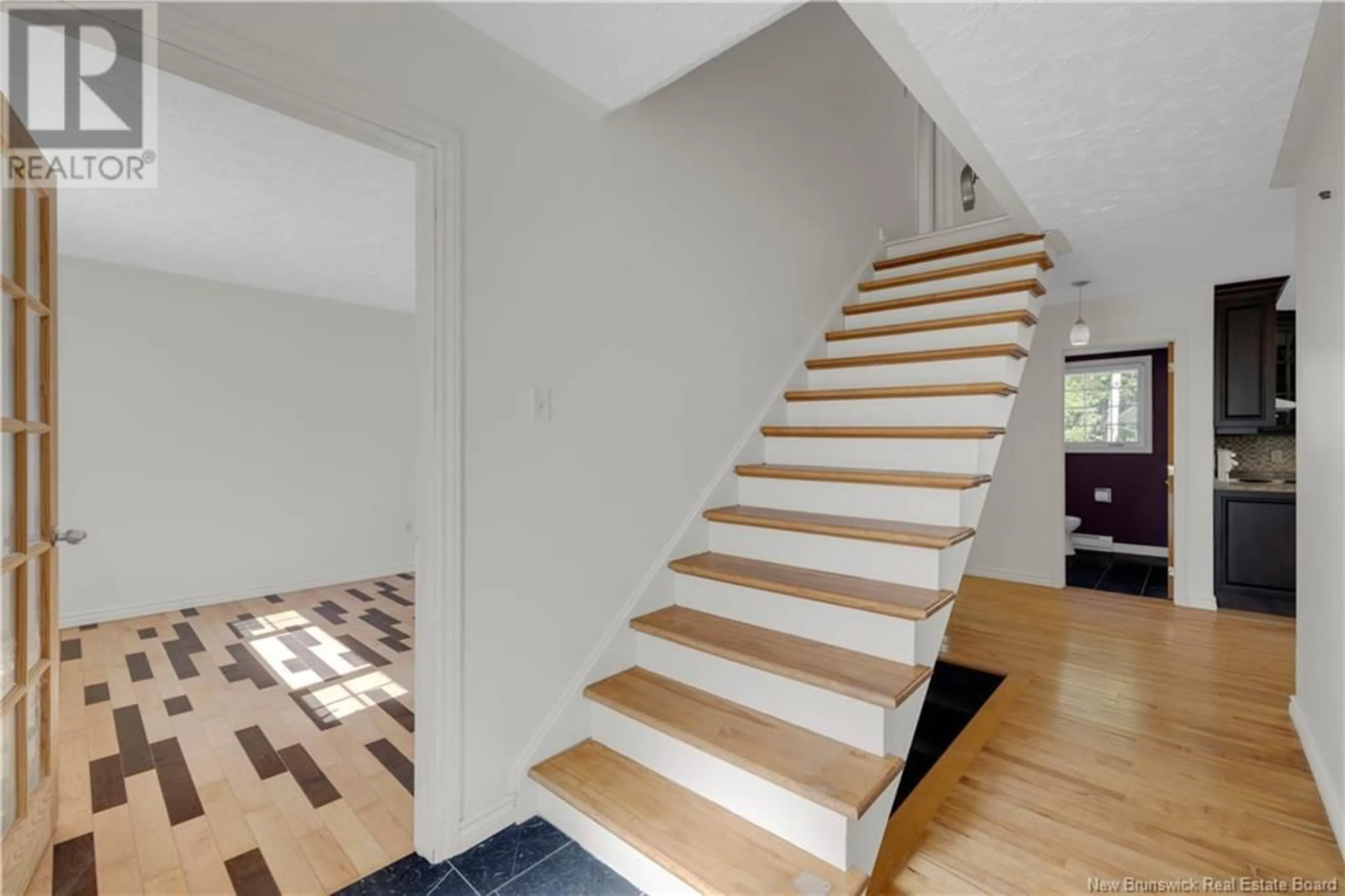 Stairs for 5 NORTH STREET, Rothesay New Brunswick E2E3L9