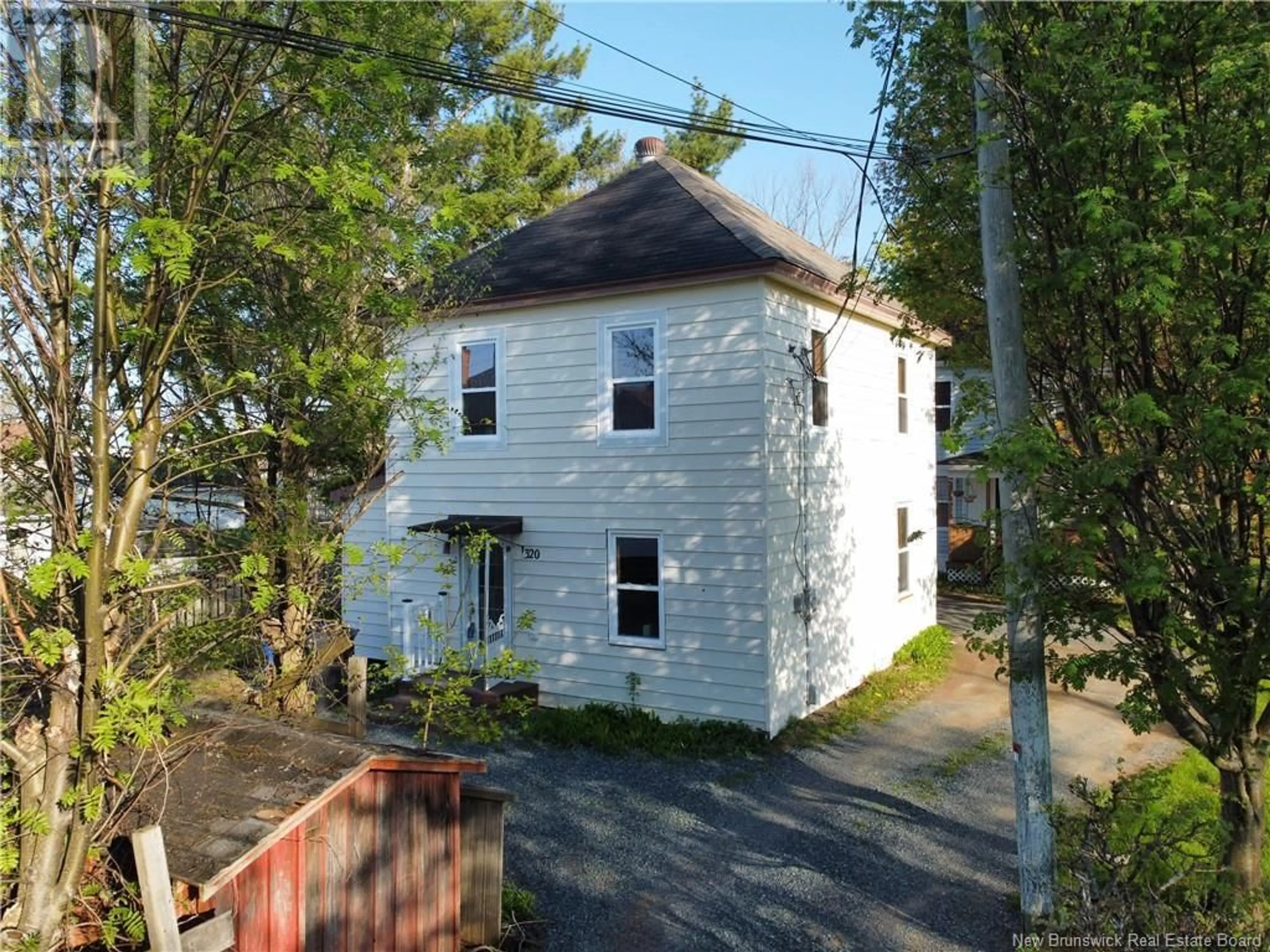 A pic from outside/outdoor area/front of a property/back of a property/a pic from drone, street for 320 ST. ANDREW STREET, Bathurst New Brunswick E2A1C5
