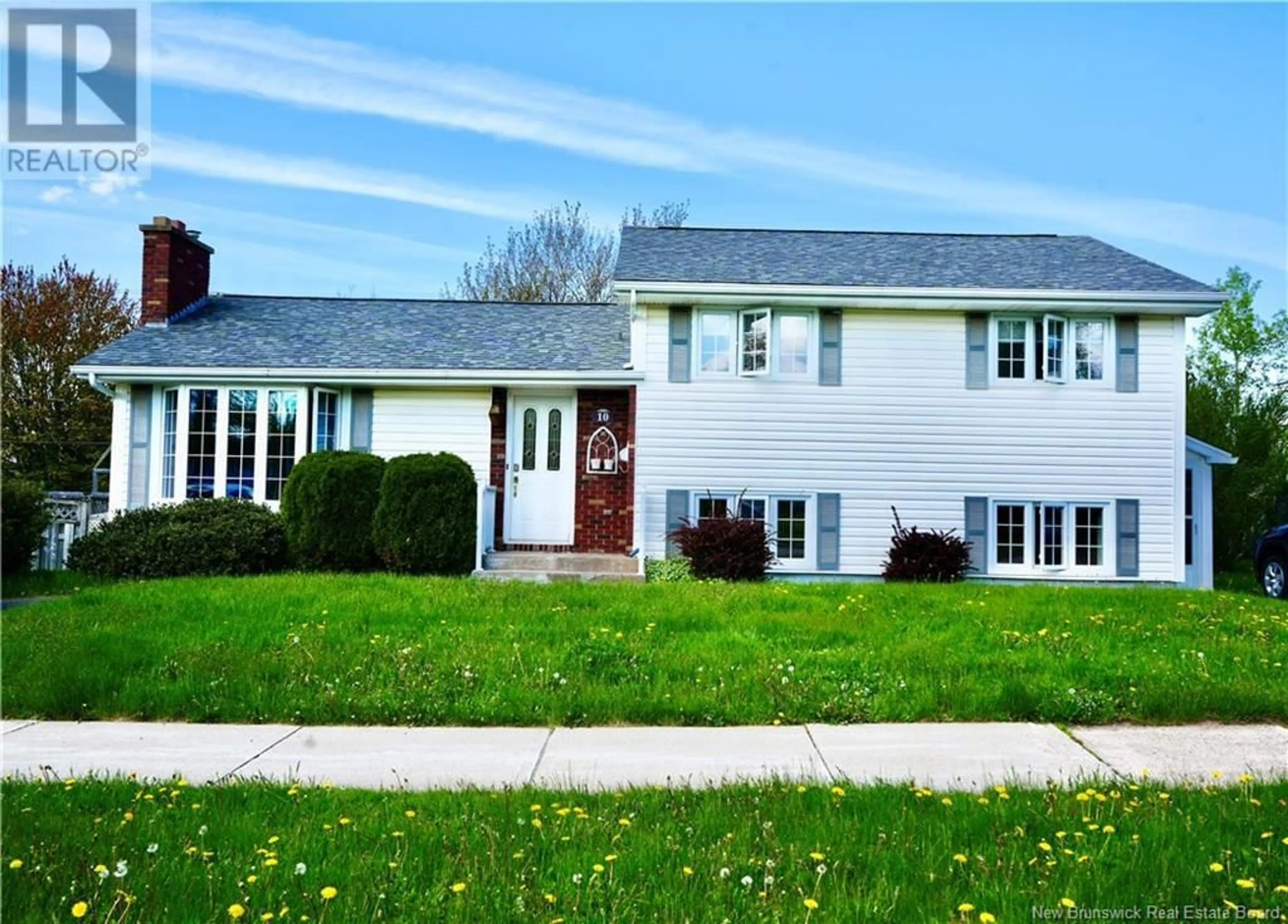 Home with vinyl exterior material, street for 10 ROSEDALE AVENUE, Moncton New Brunswick E1A2T7