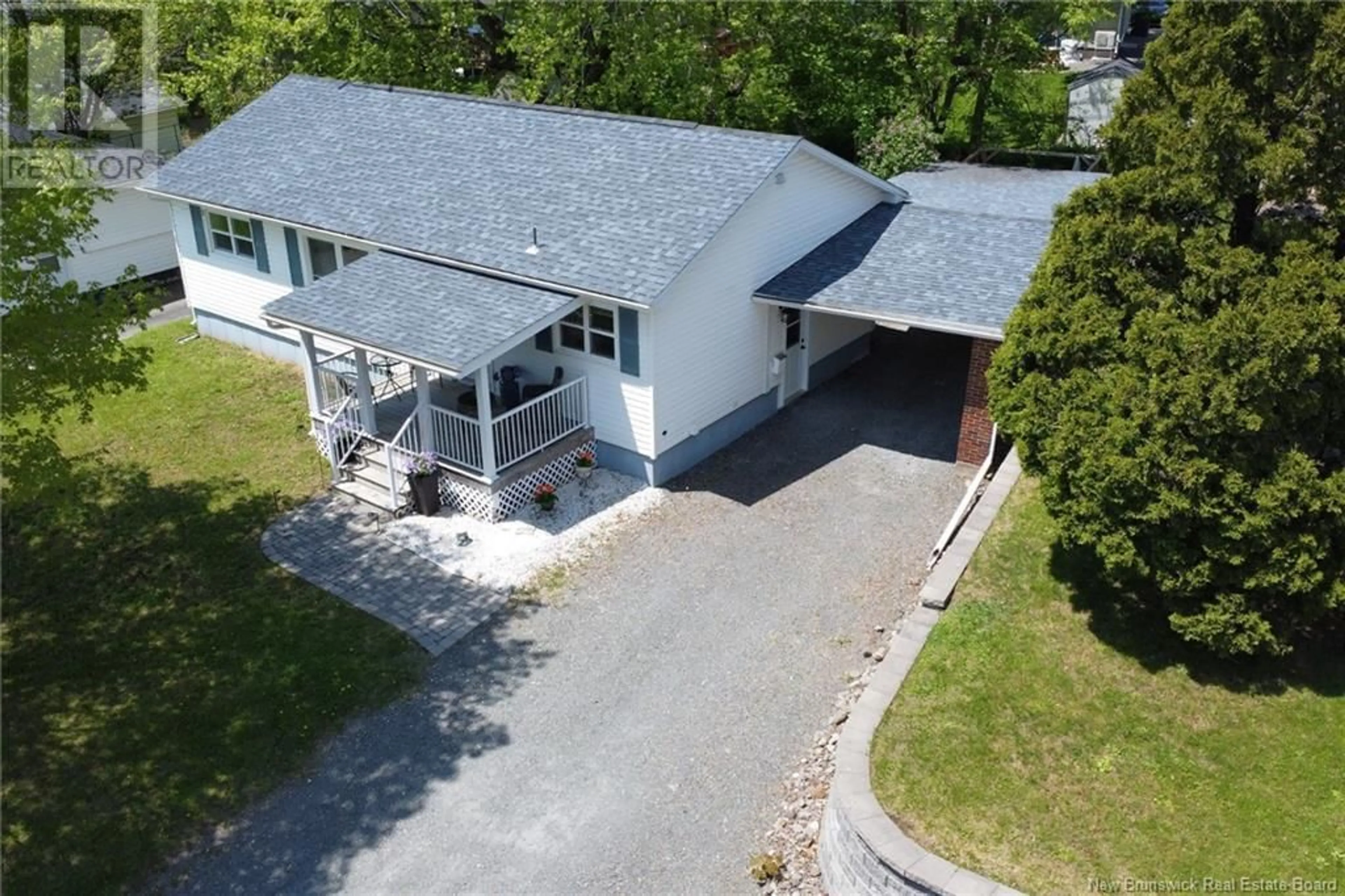 A pic from outside/outdoor area/front of a property/back of a property/a pic from drone, unknown for 113 PRESTON DRIVE, Fredericton New Brunswick E3A2L5