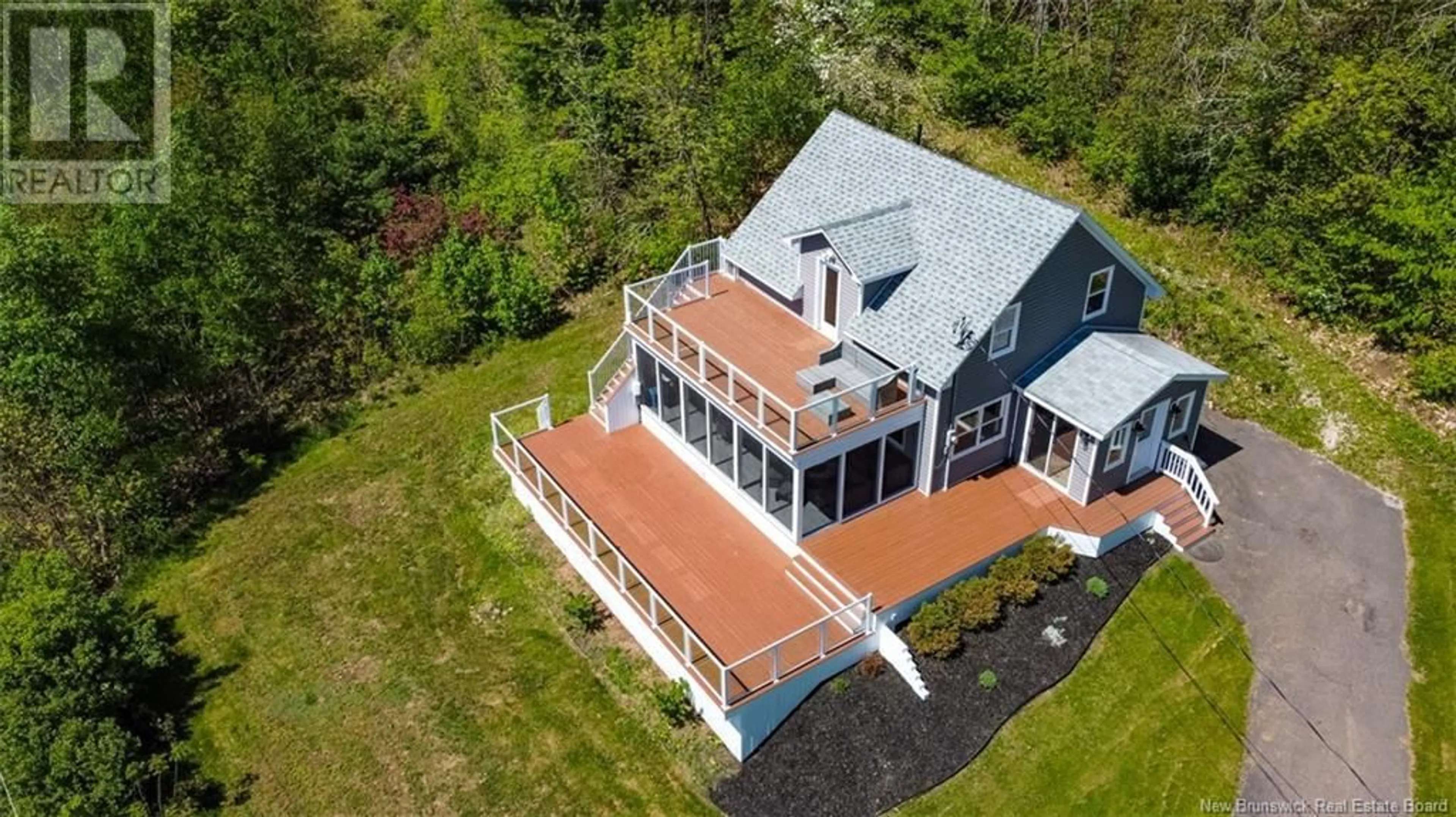 A pic from outside/outdoor area/front of a property/back of a property/a pic from drone, water/lake/river/ocean view for 2702 ROUTE 124, Kars New Brunswick E5T2W7