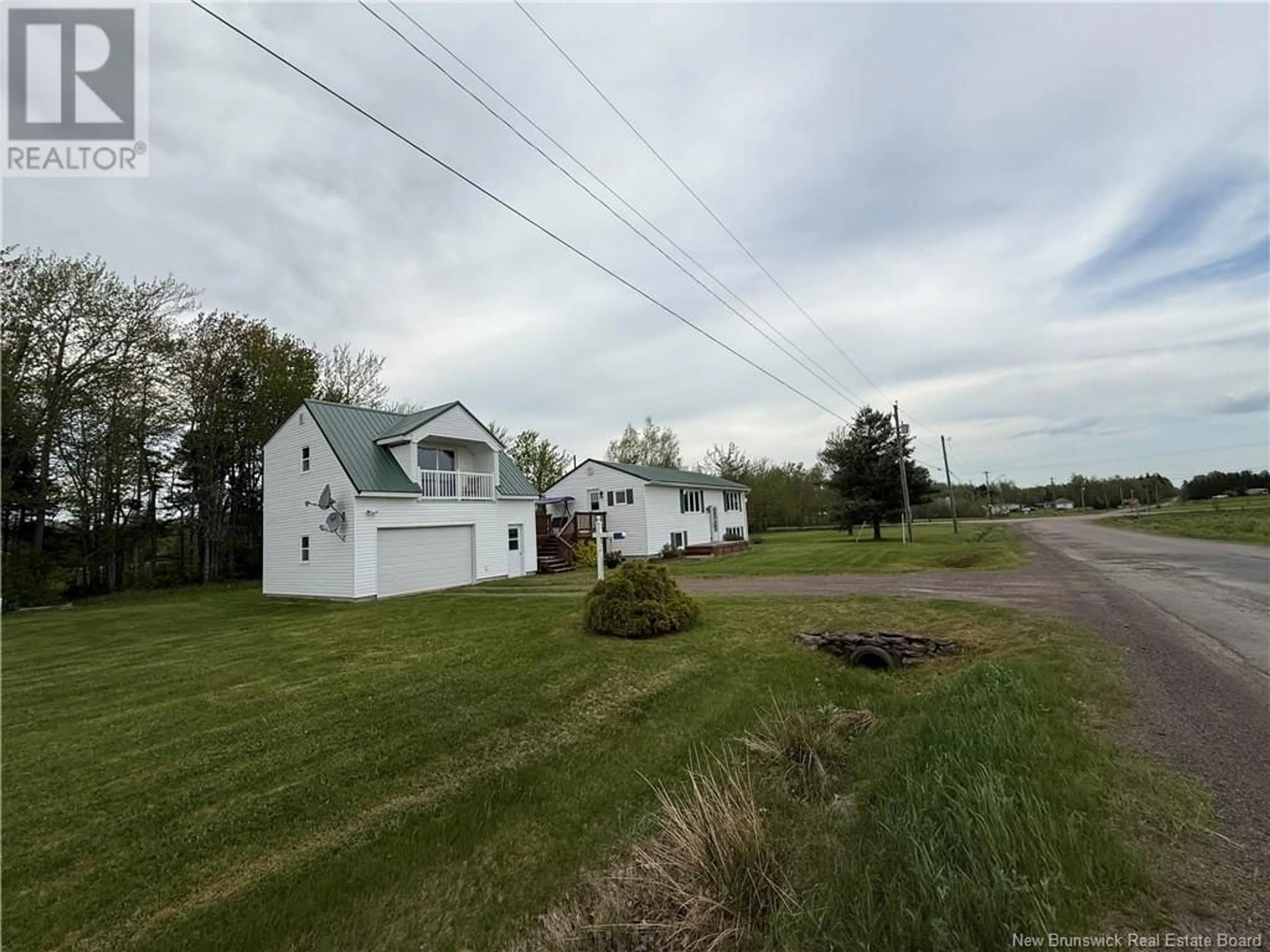 A pic from outside/outdoor area/front of a property/back of a property/a pic from drone, unknown for 12 CHEMIN HAUT ST ANTOINE CHEMIN, Sainte-Marie-De-Kent New Brunswick E4S1V7