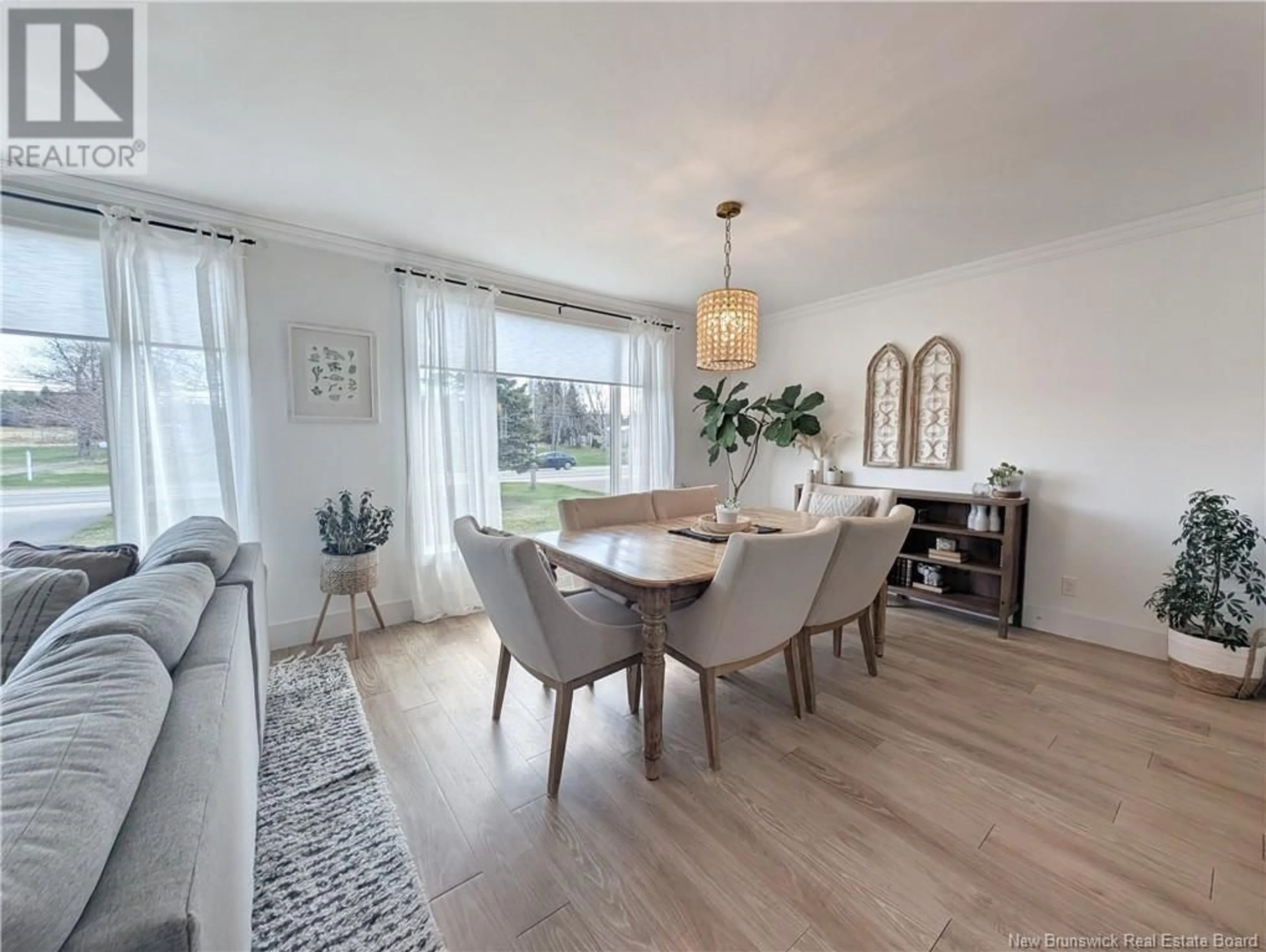 Dining room, wood/laminate floor for 850 DES ACADIENS BOULEVARD, Bertrand New Brunswick E1W1H3