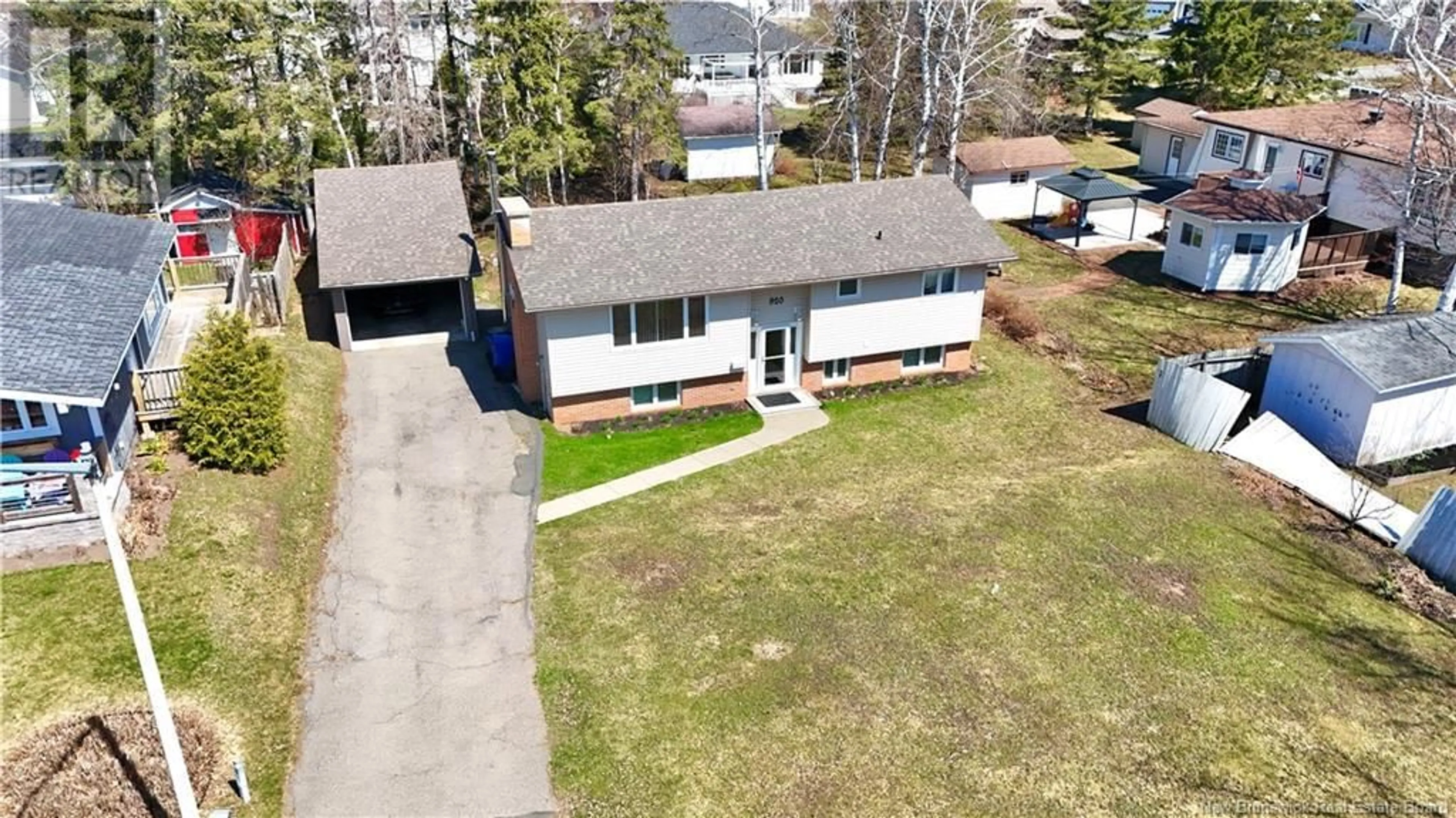 A pic from outside/outdoor area/front of a property/back of a property/a pic from drone, street for 920 MSGR GODIN COURT, Bathurst New Brunswick E2A4E6