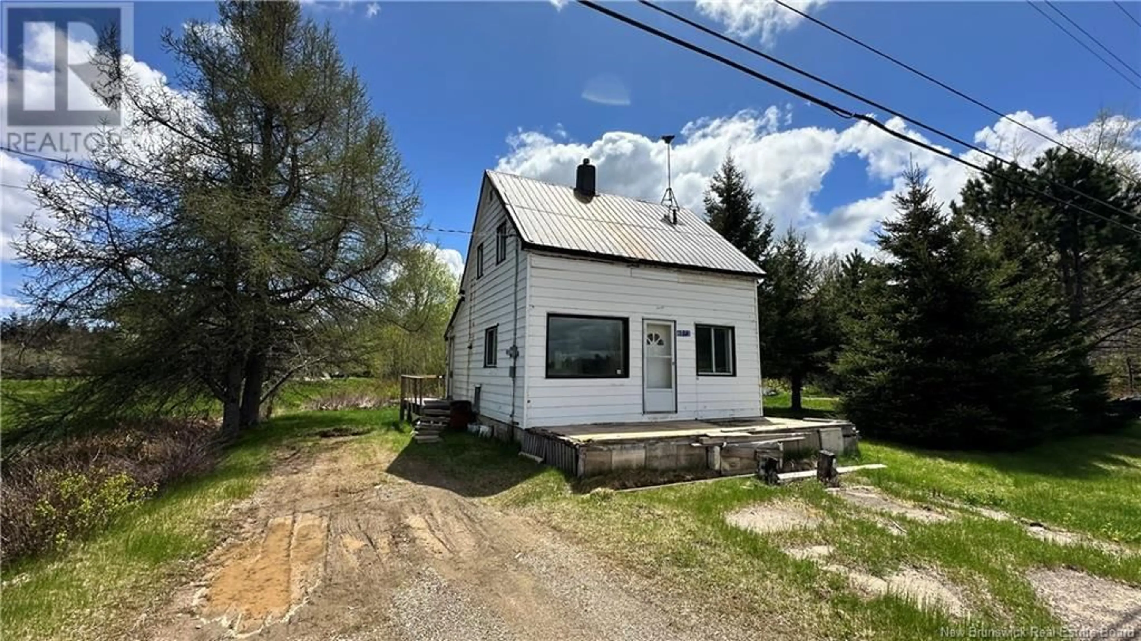 A pic from outside/outdoor area/front of a property/back of a property/a pic from drone, building for 4073 ROUTE 480, Acadieville New Brunswick E4Y1Z4
